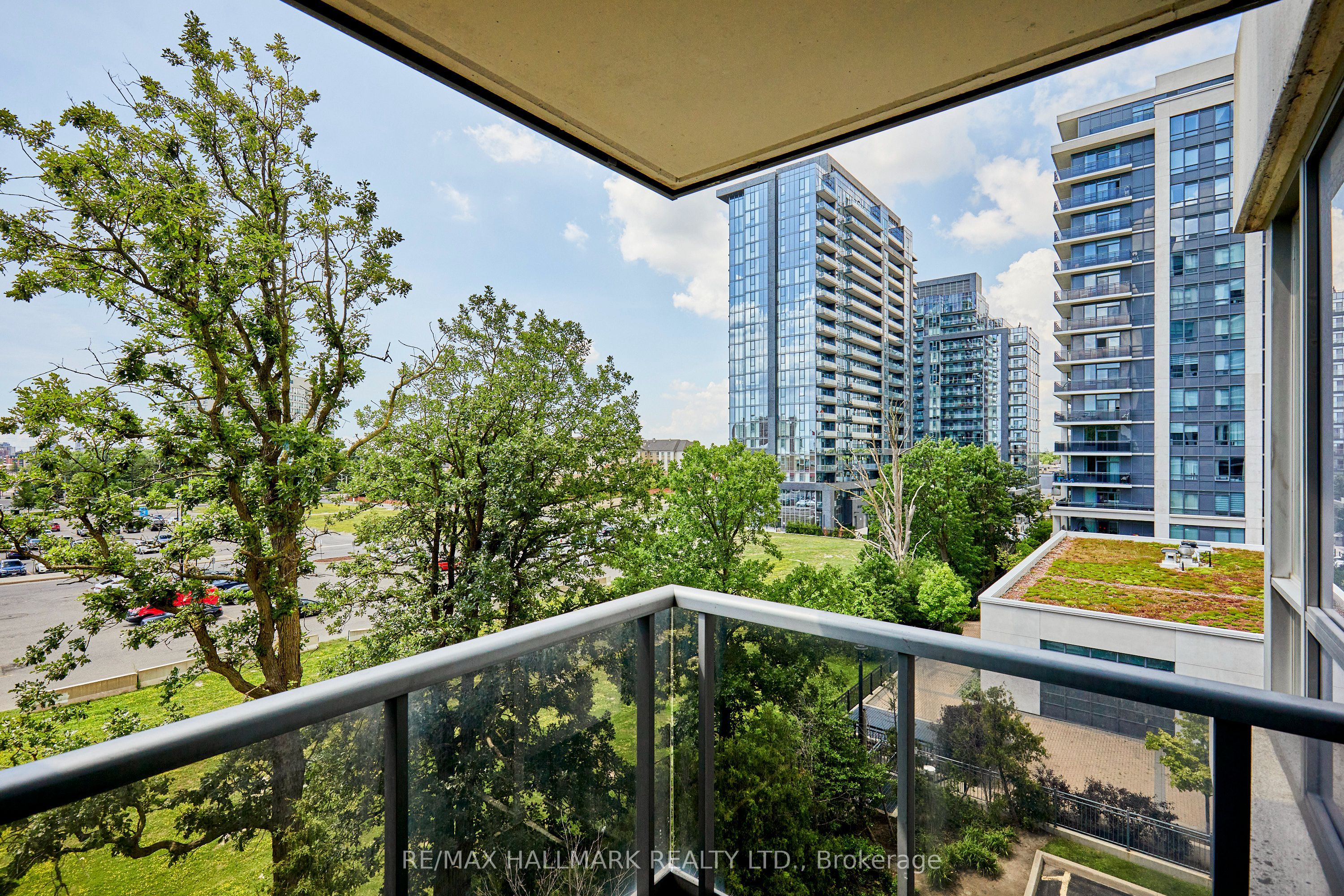 60 Disera Drive 307 Property Photo 13
