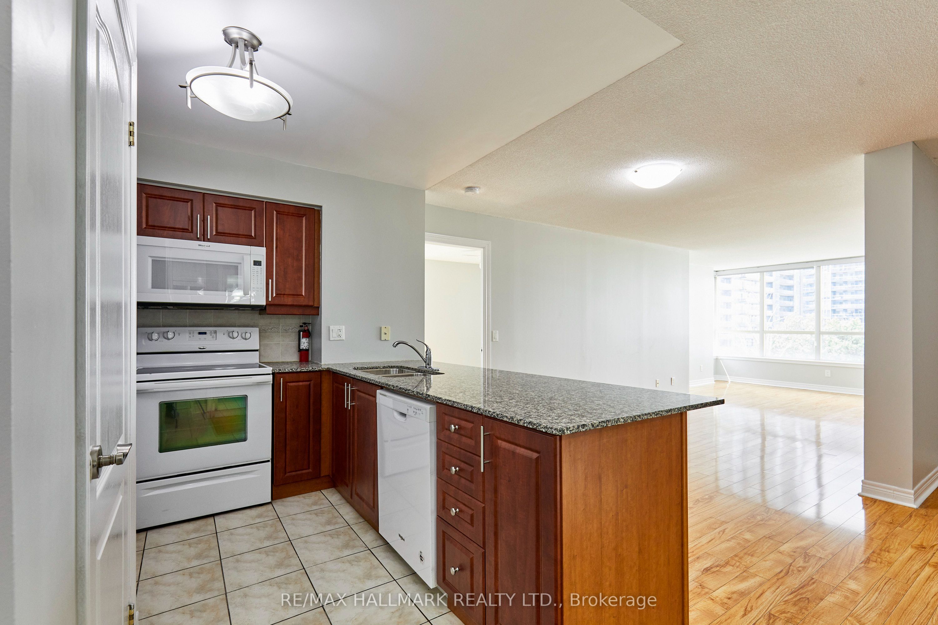 60 Disera Drive 307 Property Photo 17
