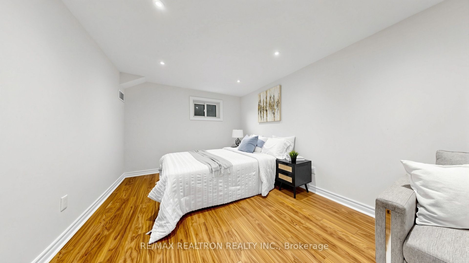 64 Dunbar Crescent Property Photo 31