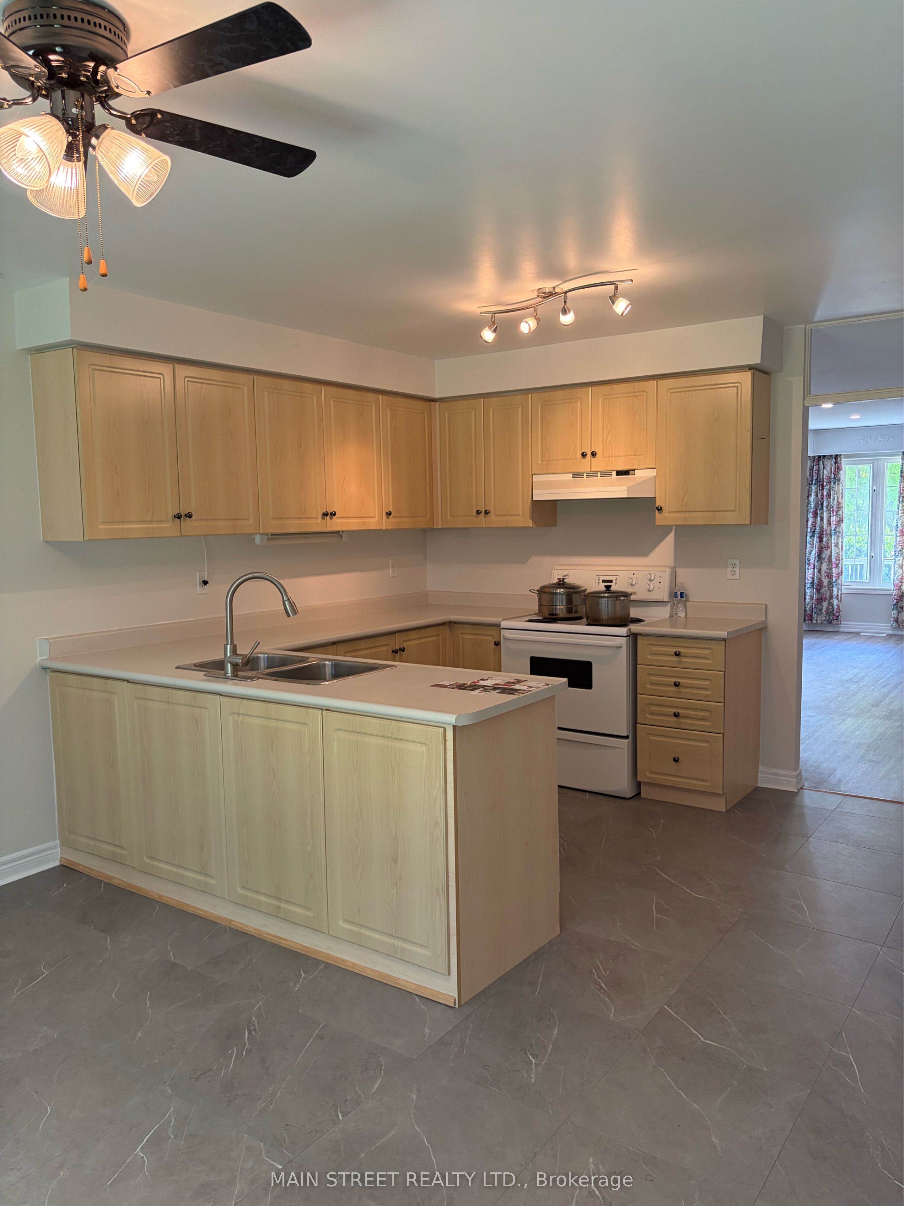 5 Brecken Drive Property Photo 3