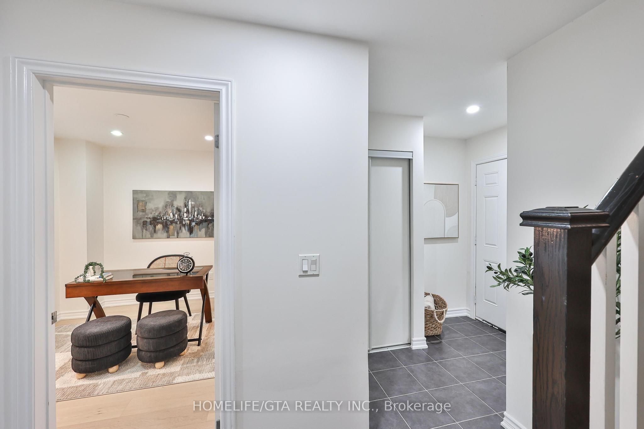 52 Baker Hill Boulevard Property Photo 8