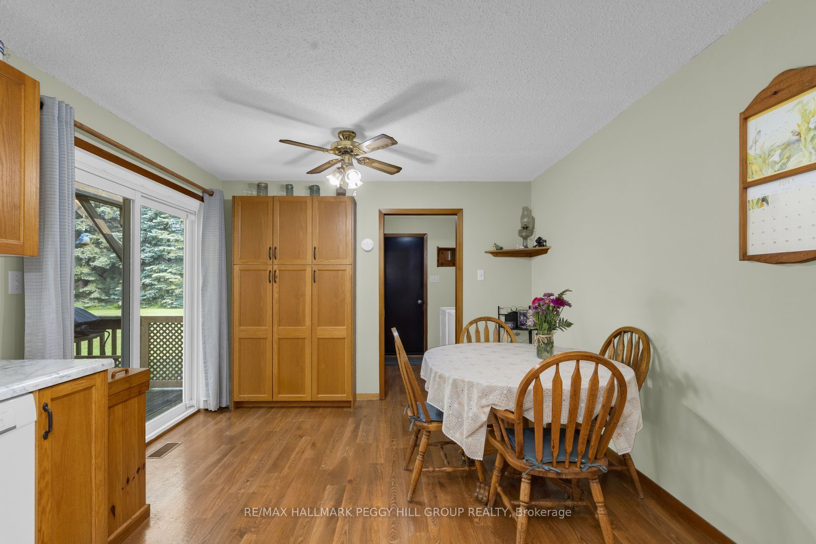6506 5th Line Property Photo 4