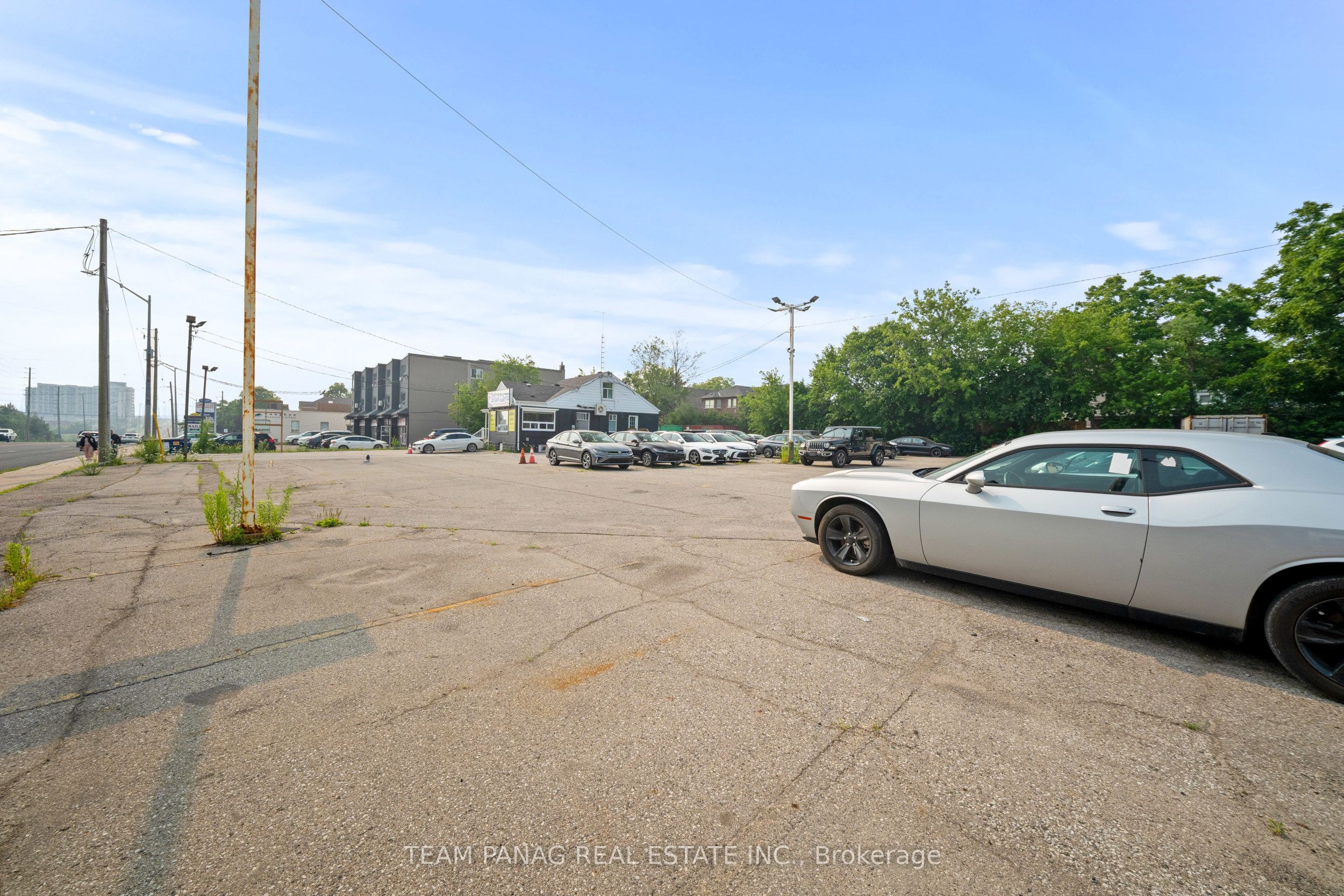 5298 Highway 7 Road W B Property Photo 25