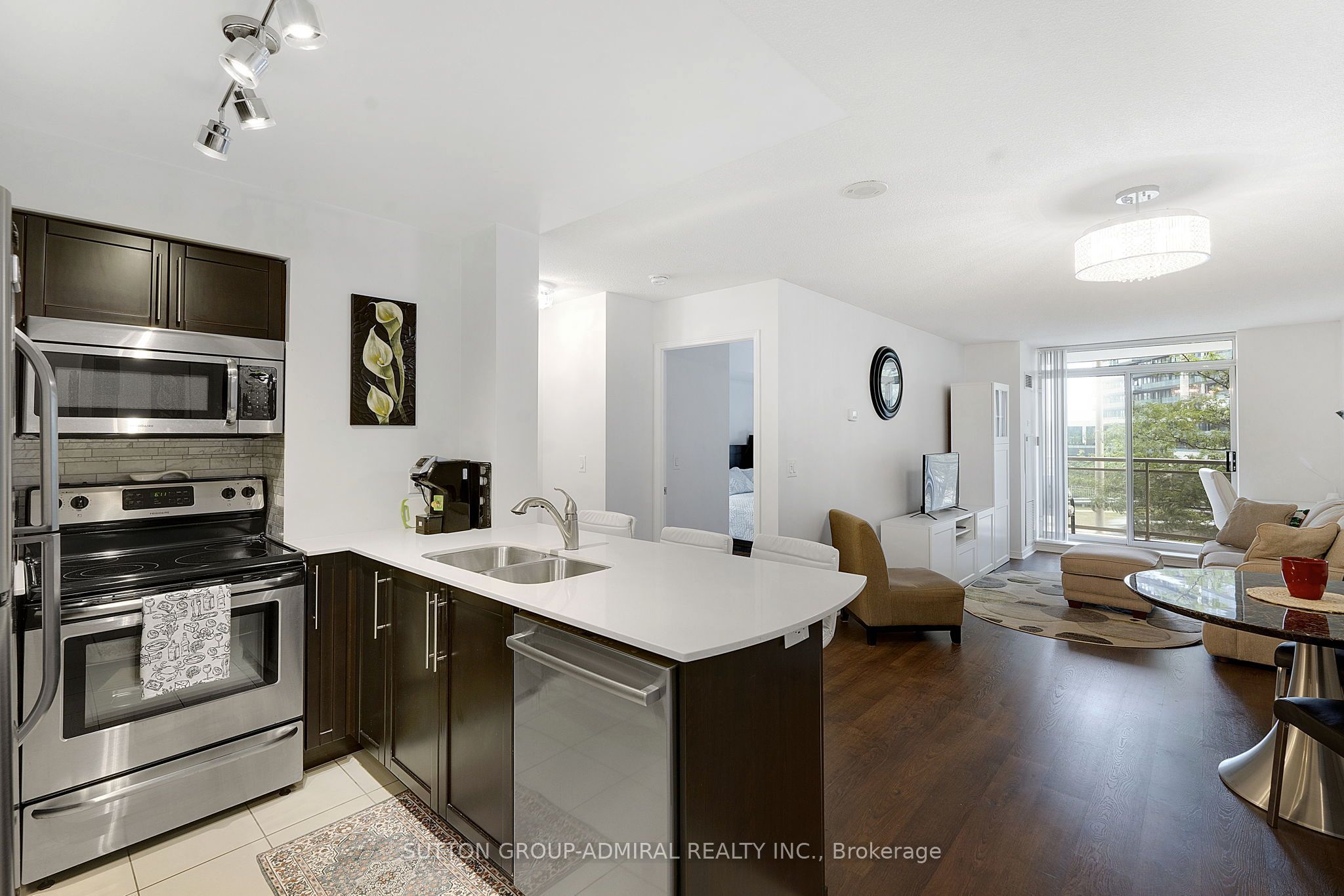 73 King William Crescent 307 Property Photo 10