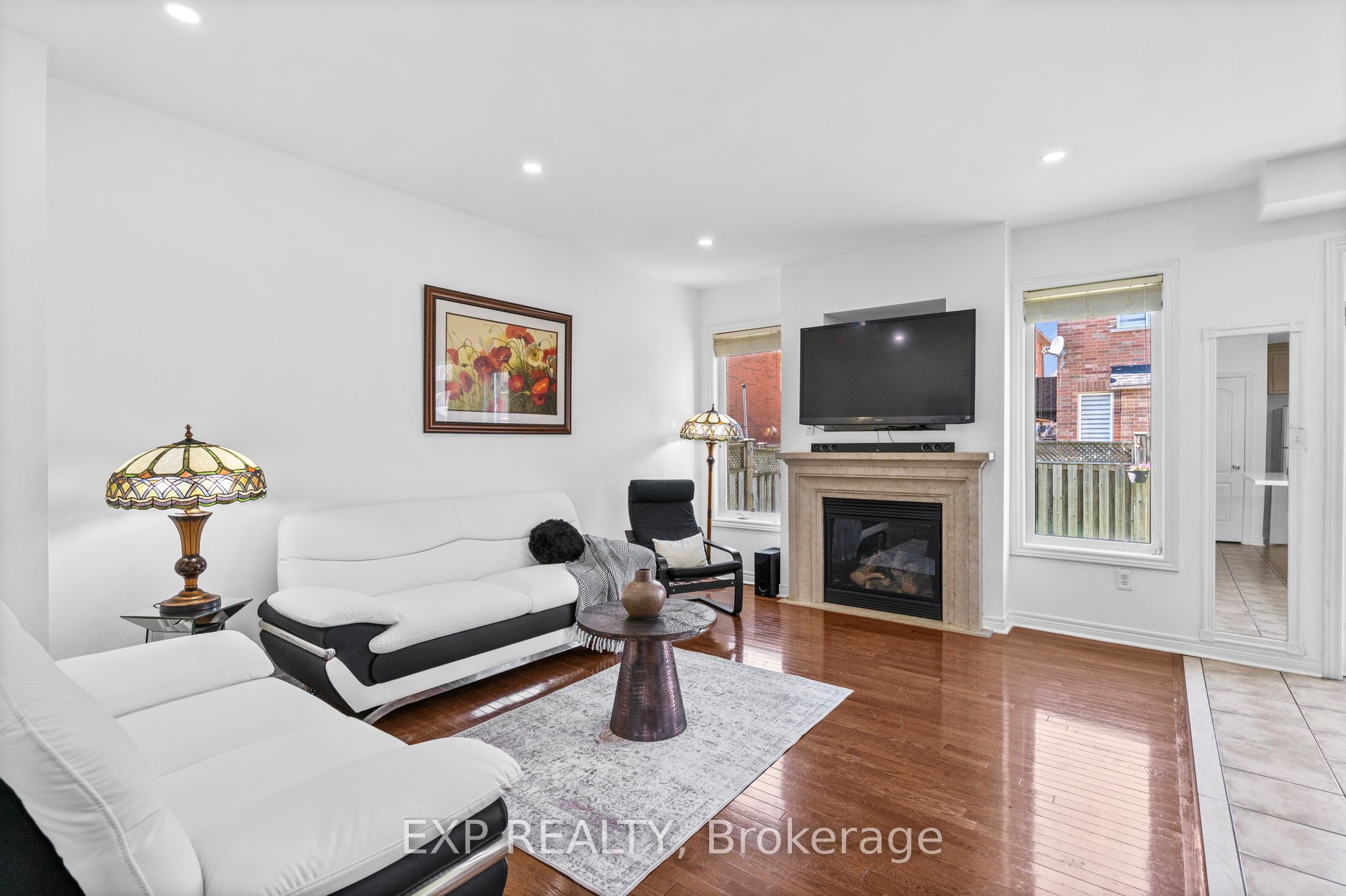 71 Pillar Rock Crescent Property Photo 9