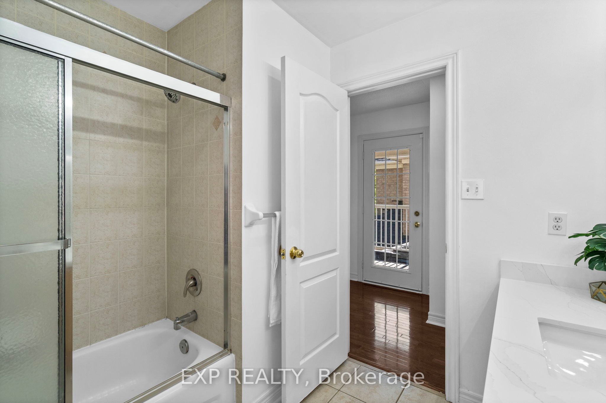 71 Pillar Rock Crescent Property Photo 34