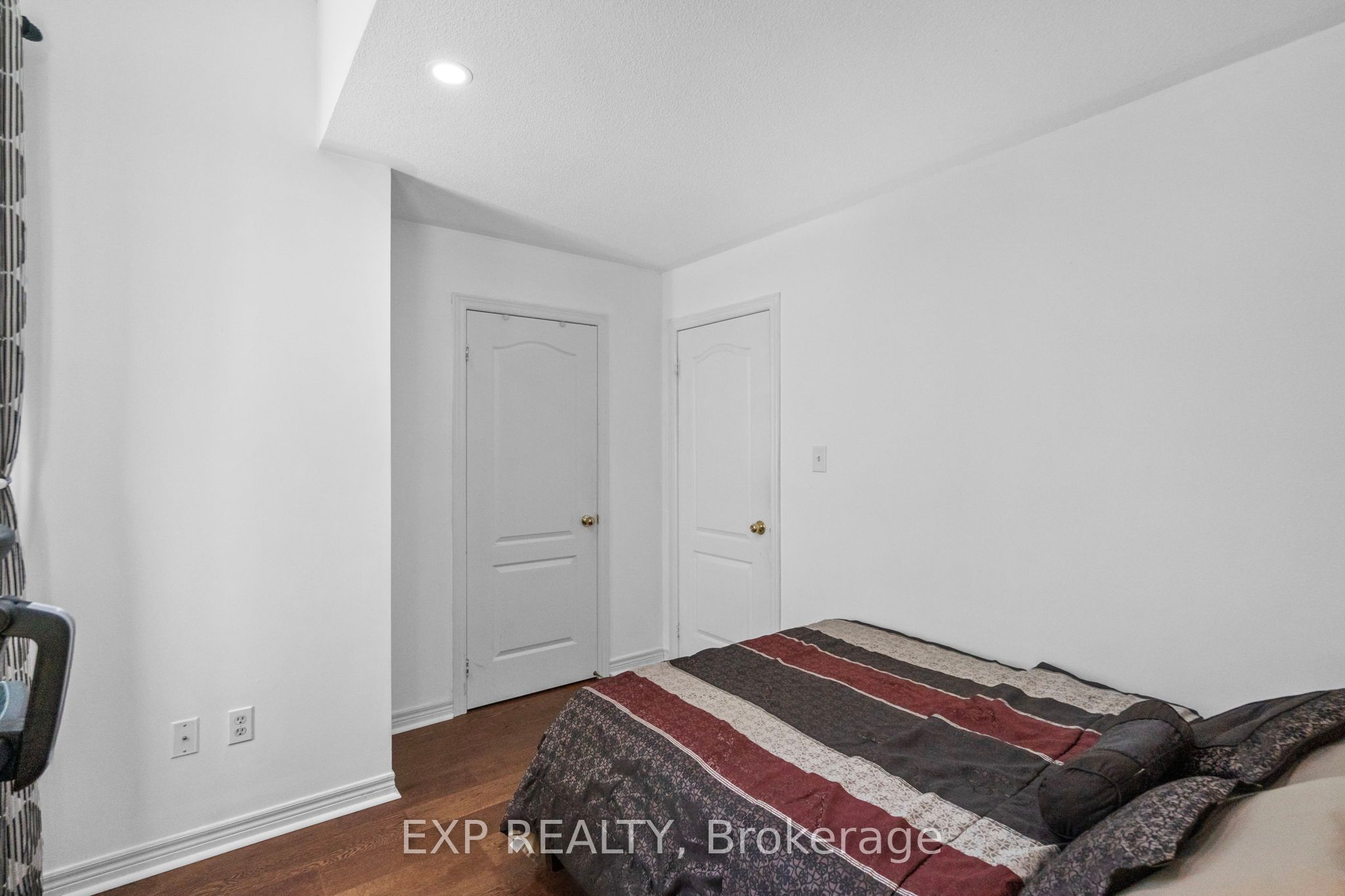 71 Pillar Rock Crescent Property Photo 38