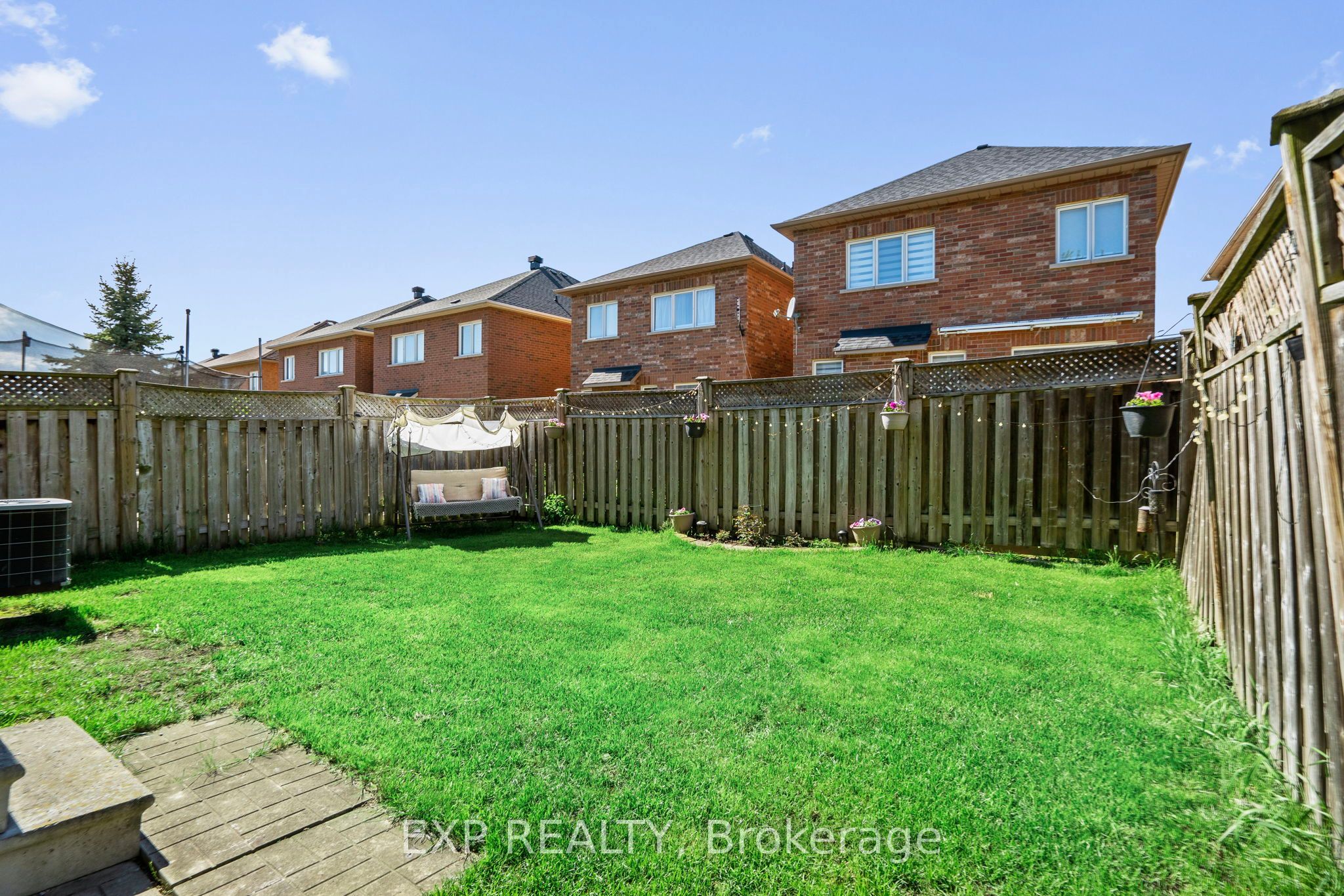 71 Pillar Rock Crescent Property Photo 41