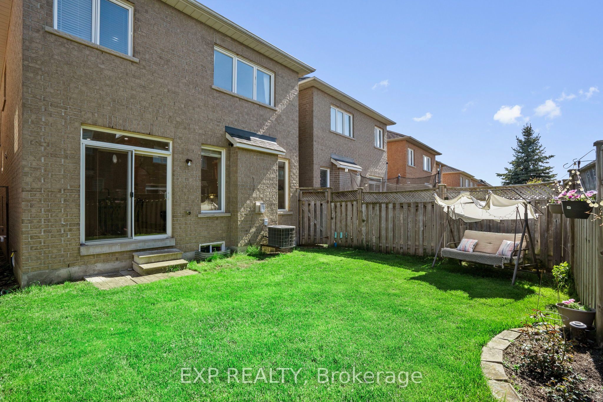 71 Pillar Rock Crescent Property Photo 43