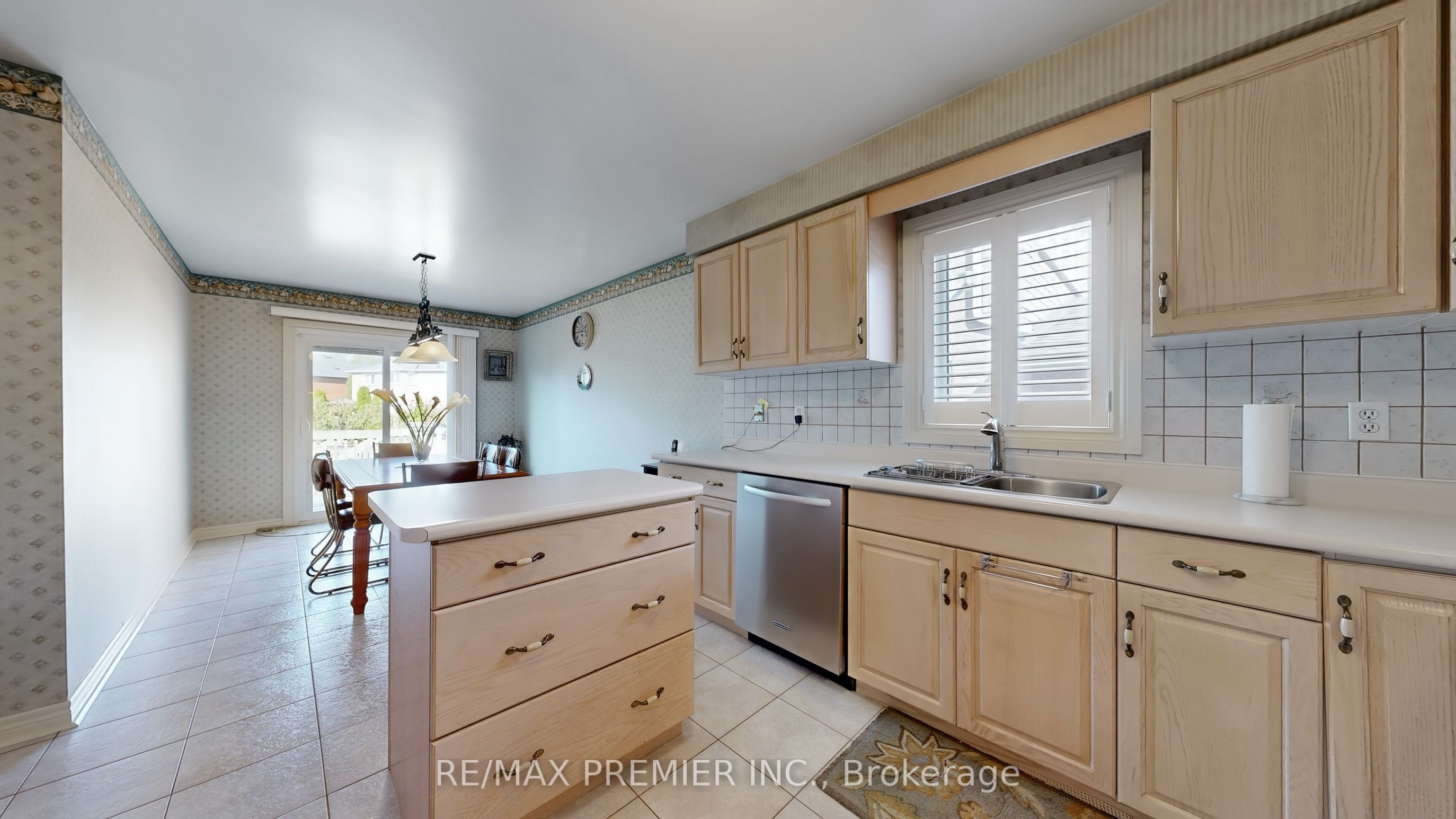N13589850 Property Photo 10