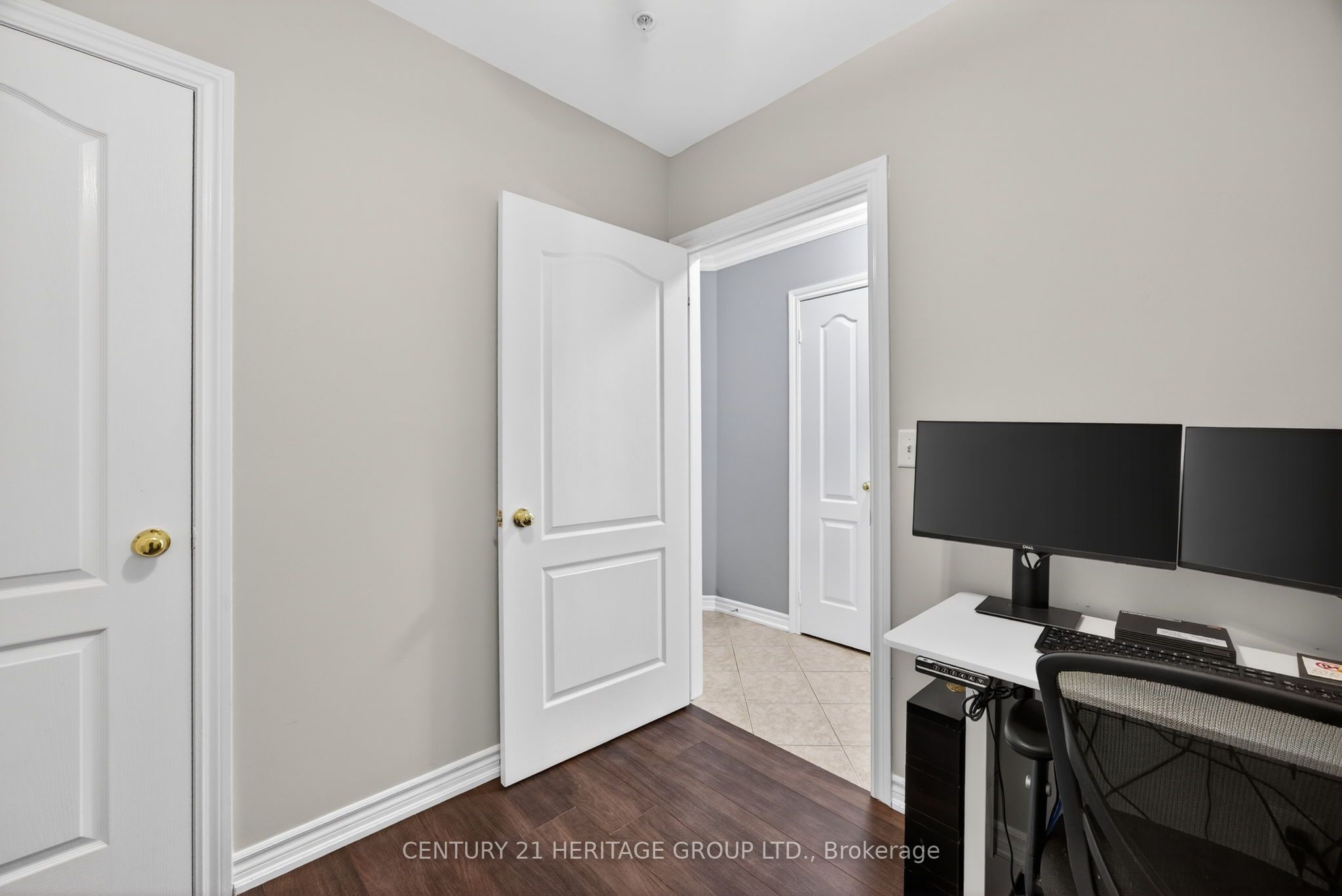 112 Simcoe Road 214 Property Photo 13