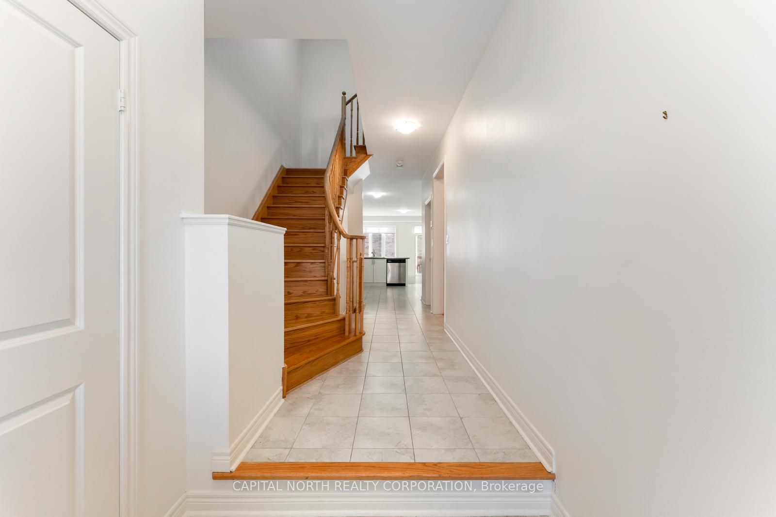 84 Fortis Crescent Property Photo 5