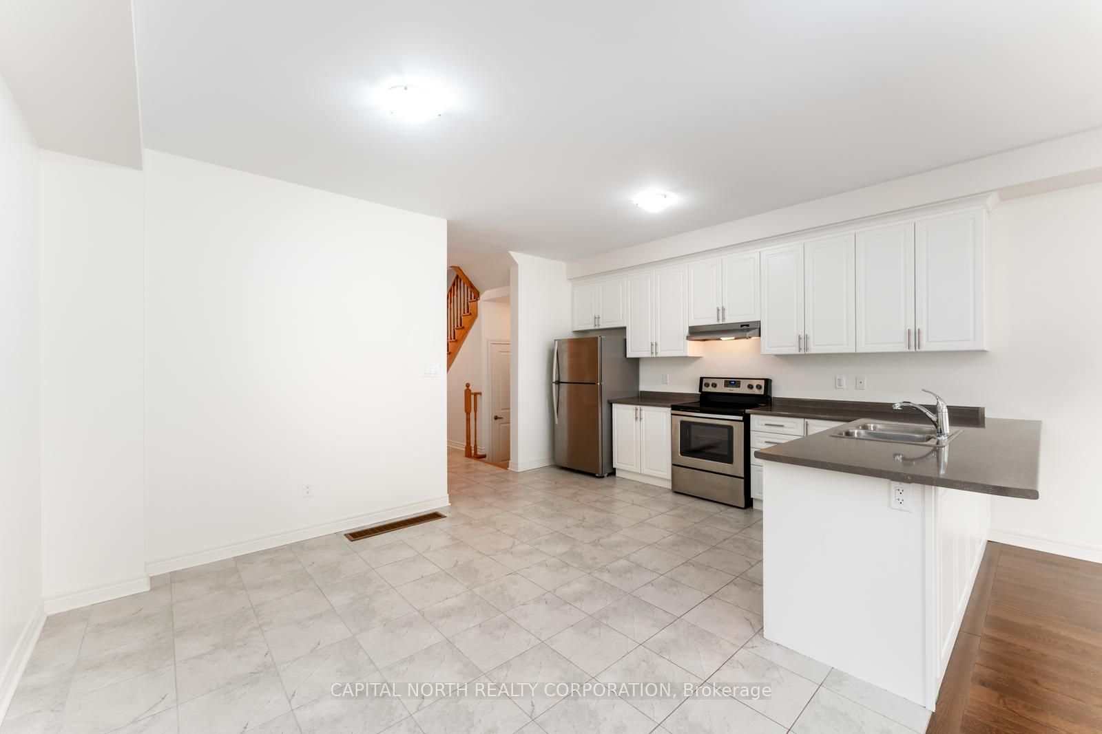 84 Fortis Crescent Property Photo 8