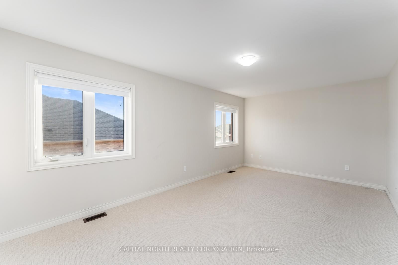84 Fortis Crescent Property Photo 22