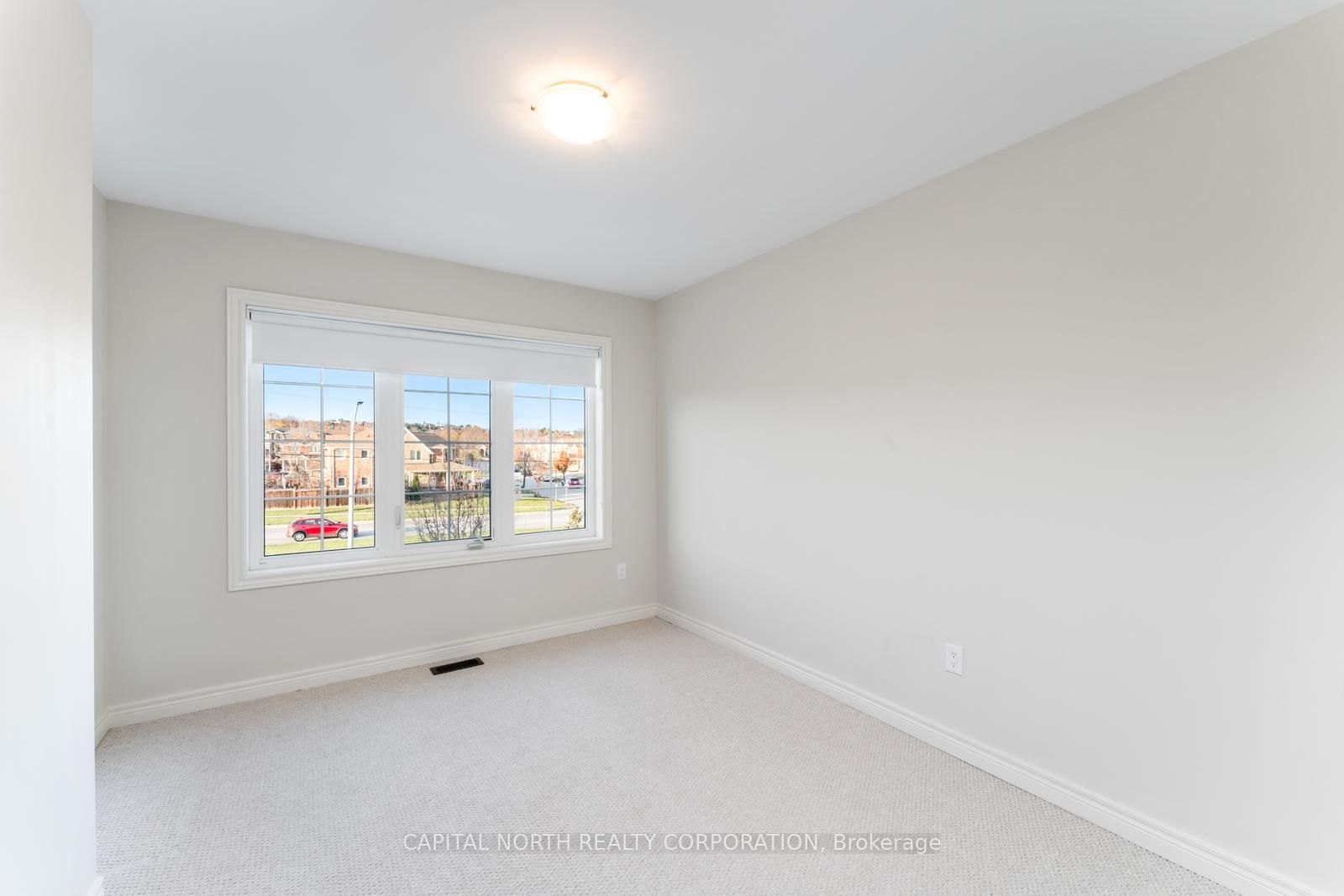 84 Fortis Crescent Property Photo 29