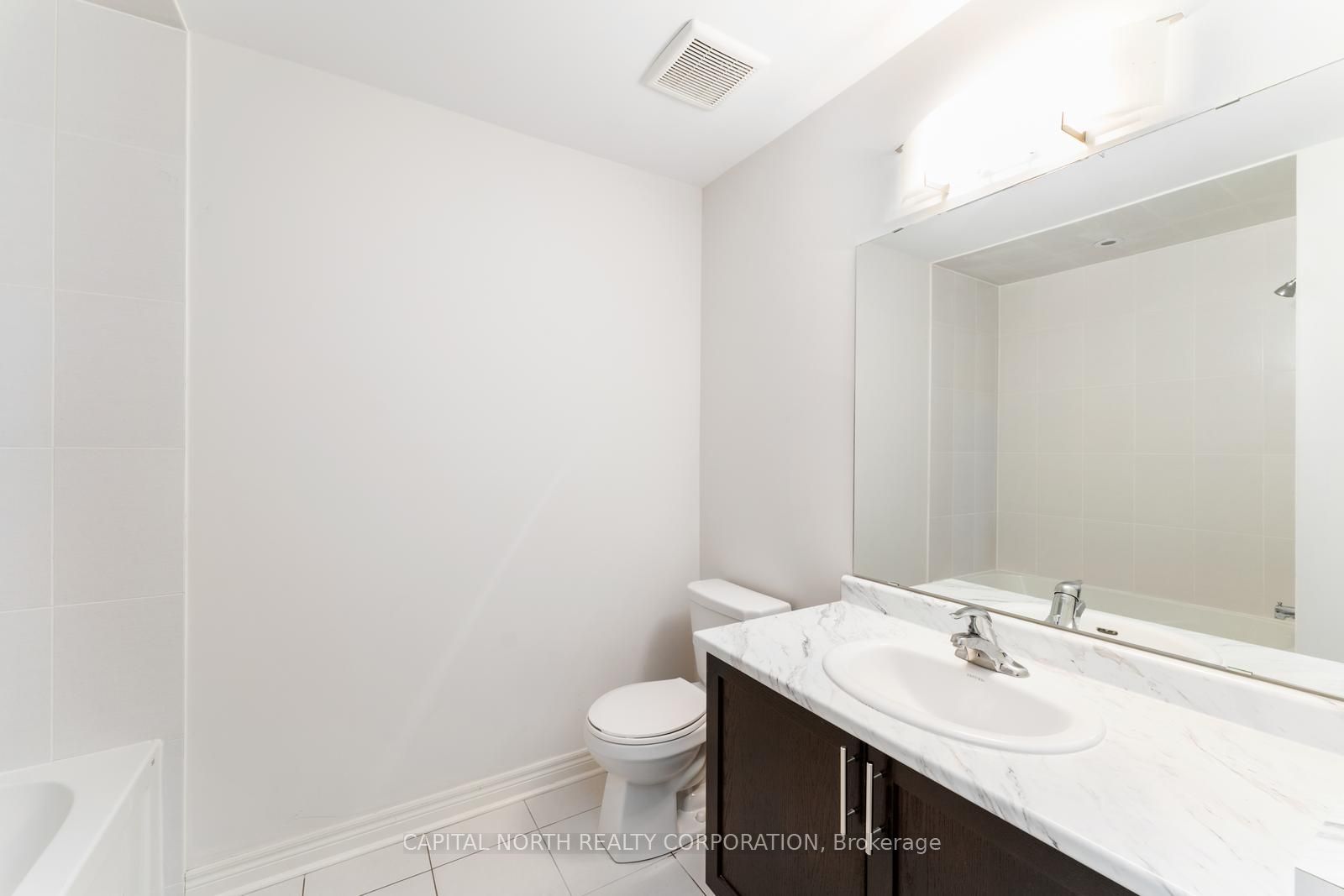 84 Fortis Crescent Property Photo 31
