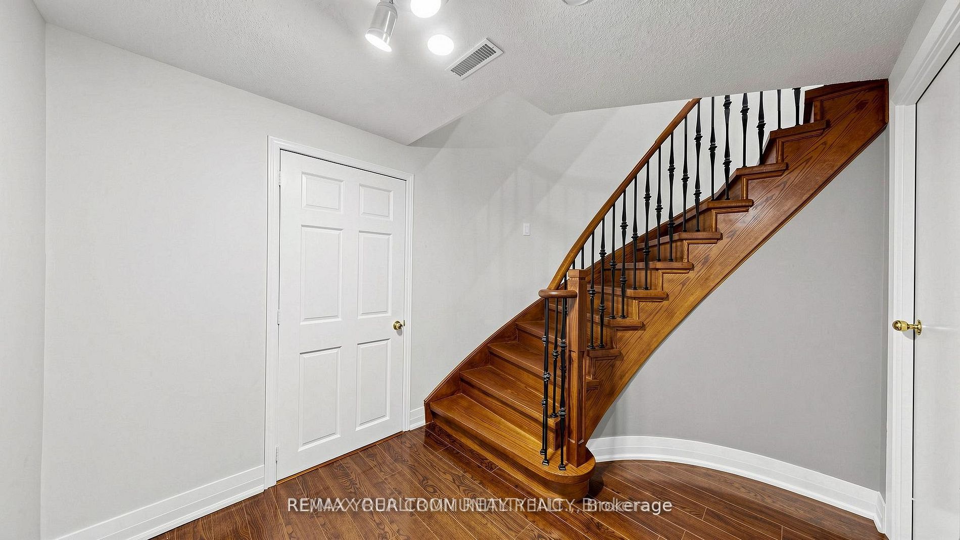 48 Beatty Crescent Property Photo 27