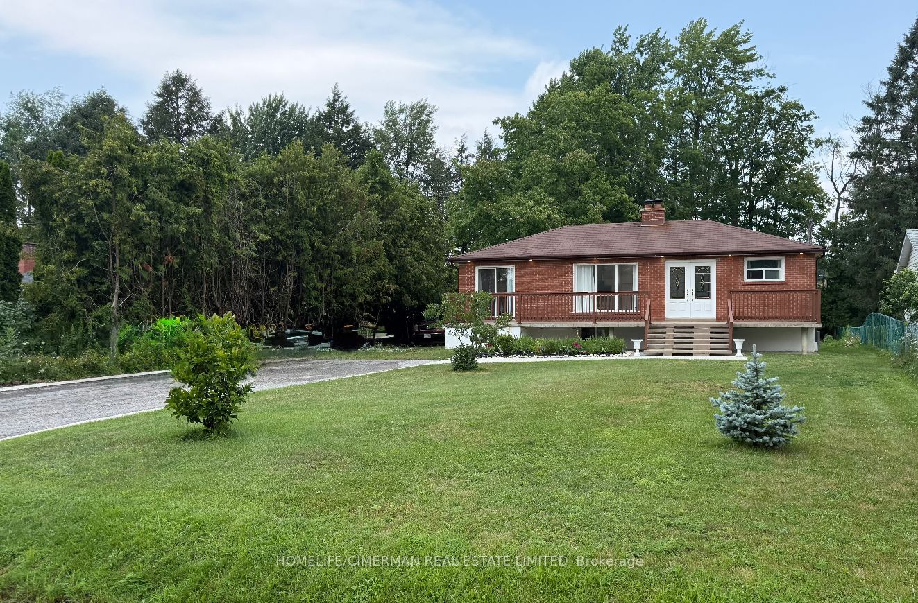 678 Trinity Street Property Photo 1