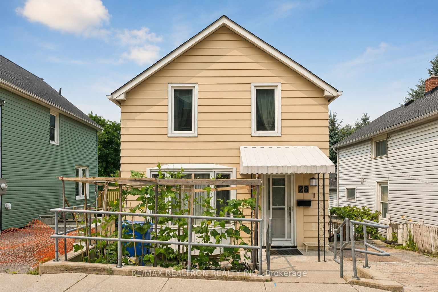28 Machell Avenue Property Photo 1