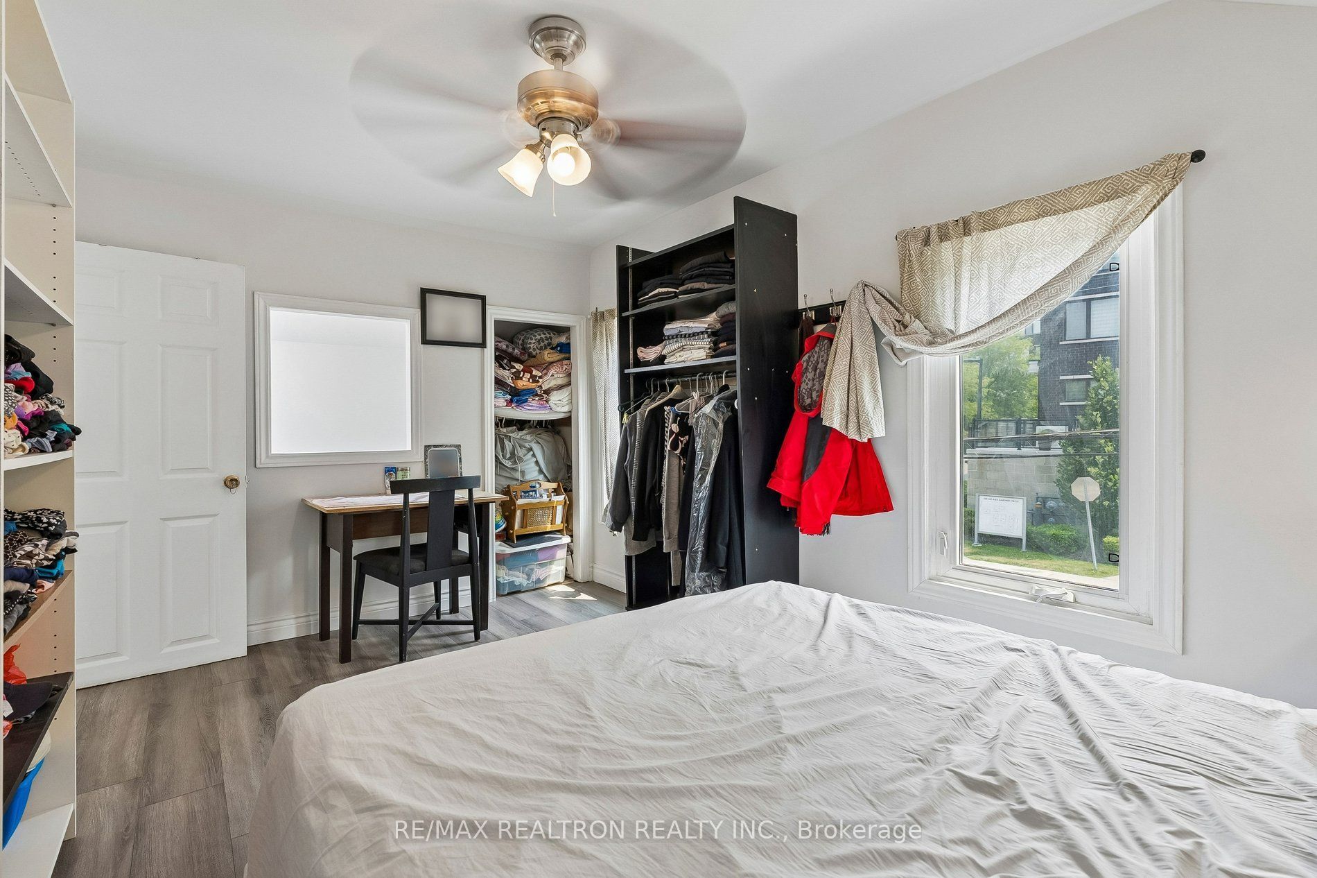 28 Machell Avenue Property Photo 20