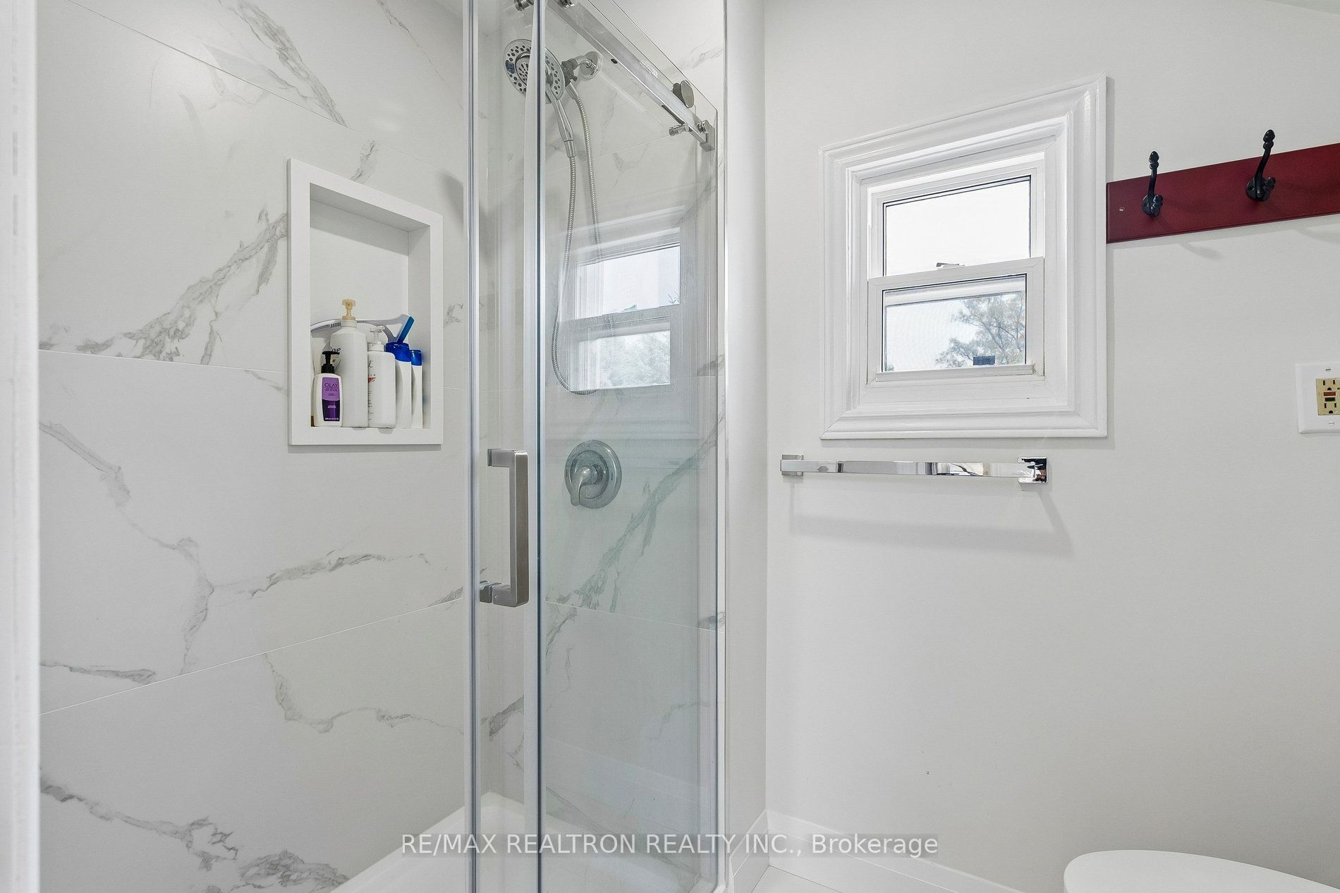 28 Machell Avenue Property Photo 26