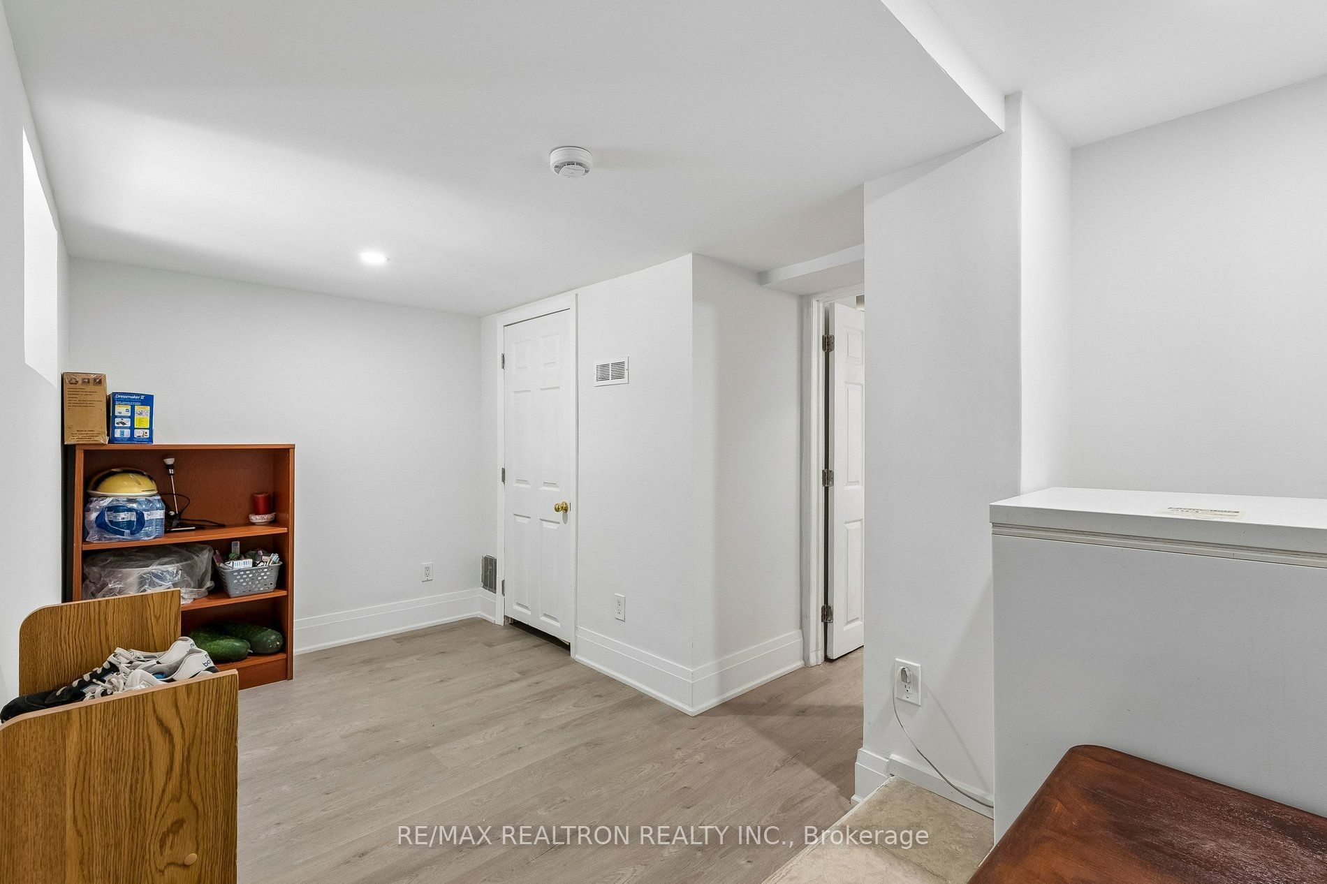 28 Machell Avenue Property Photo 32