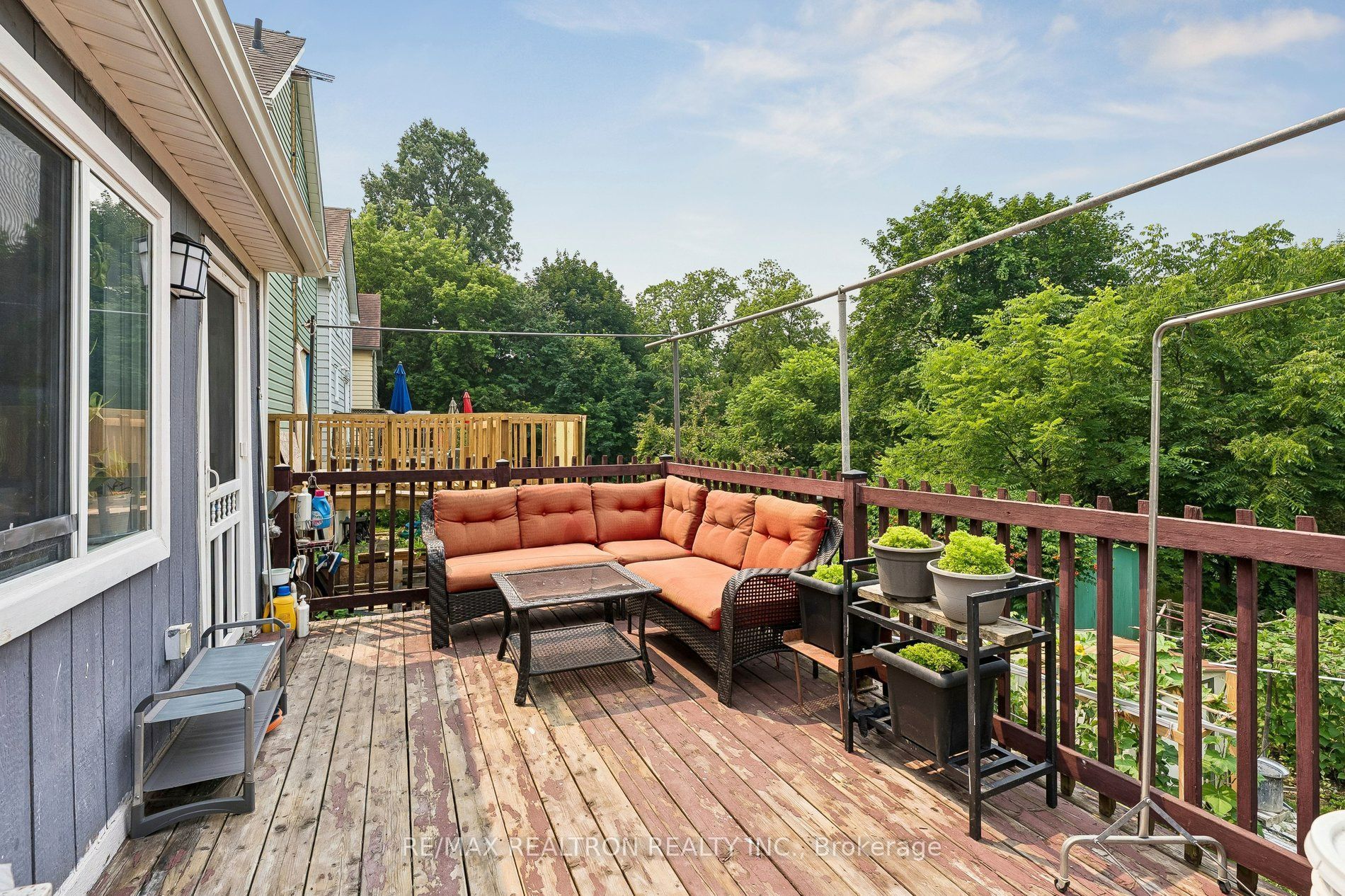 28 Machell Avenue Property Photo 35