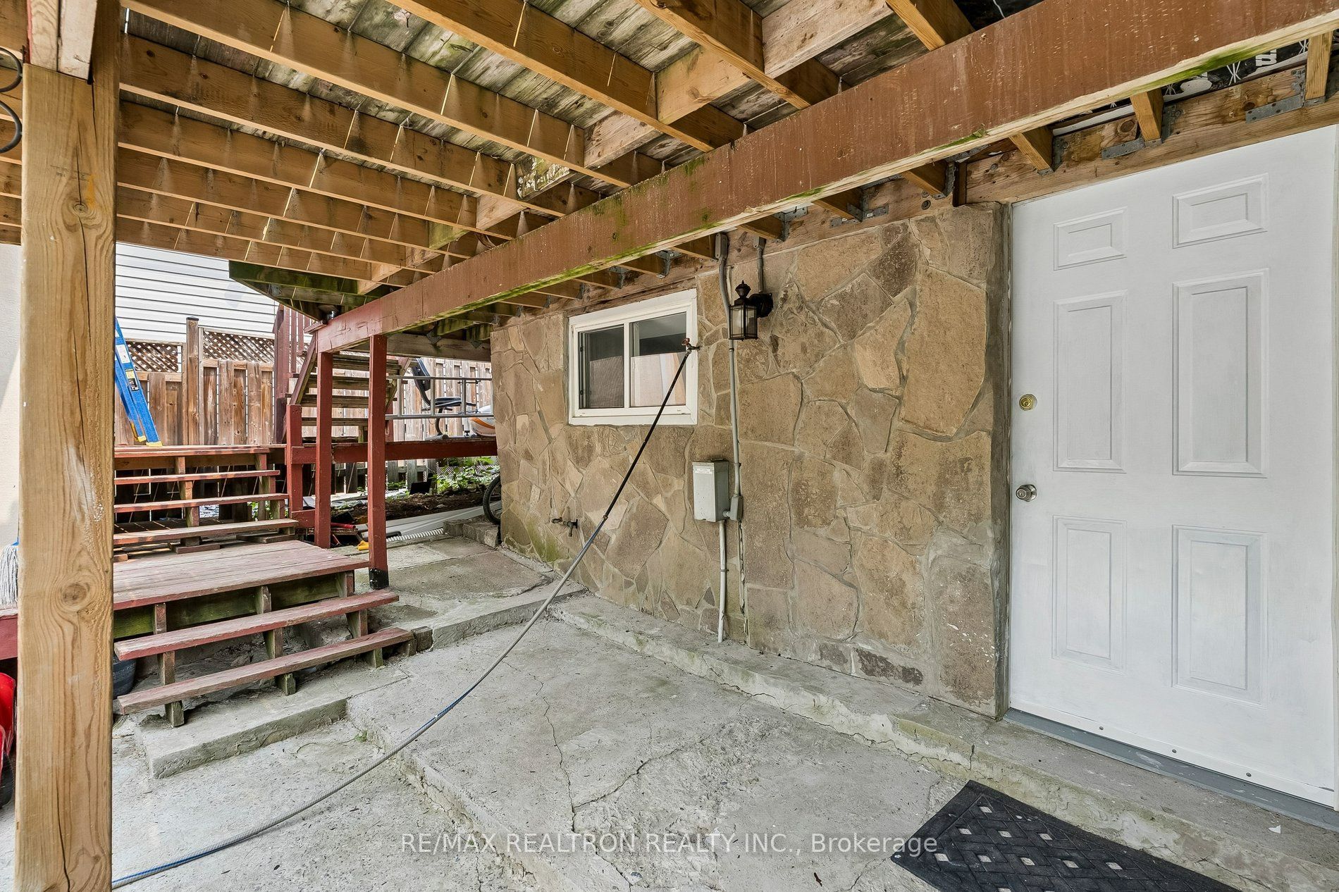 28 Machell Avenue Property Photo 38