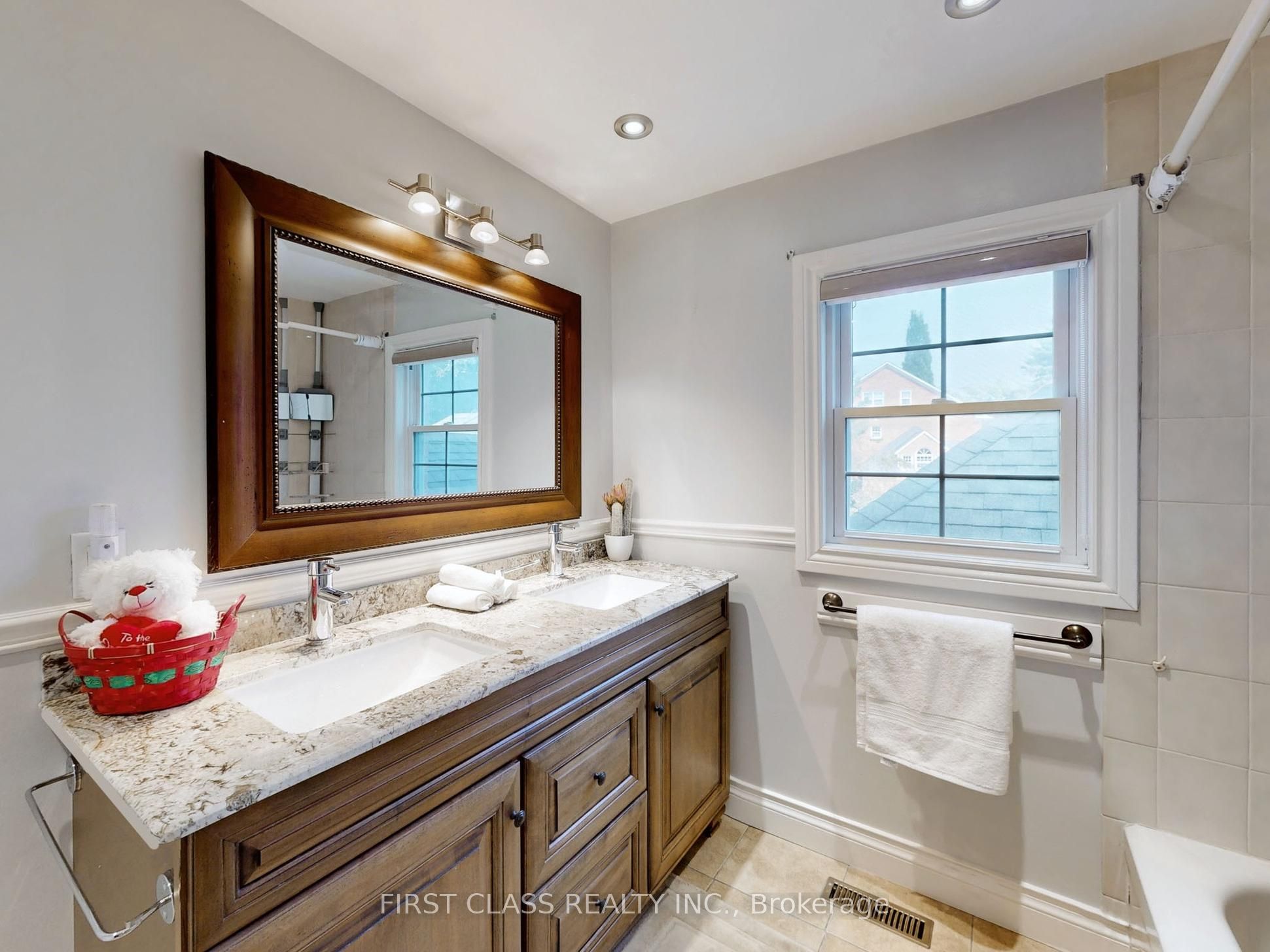 125 Longwater Chase Property Photo 34