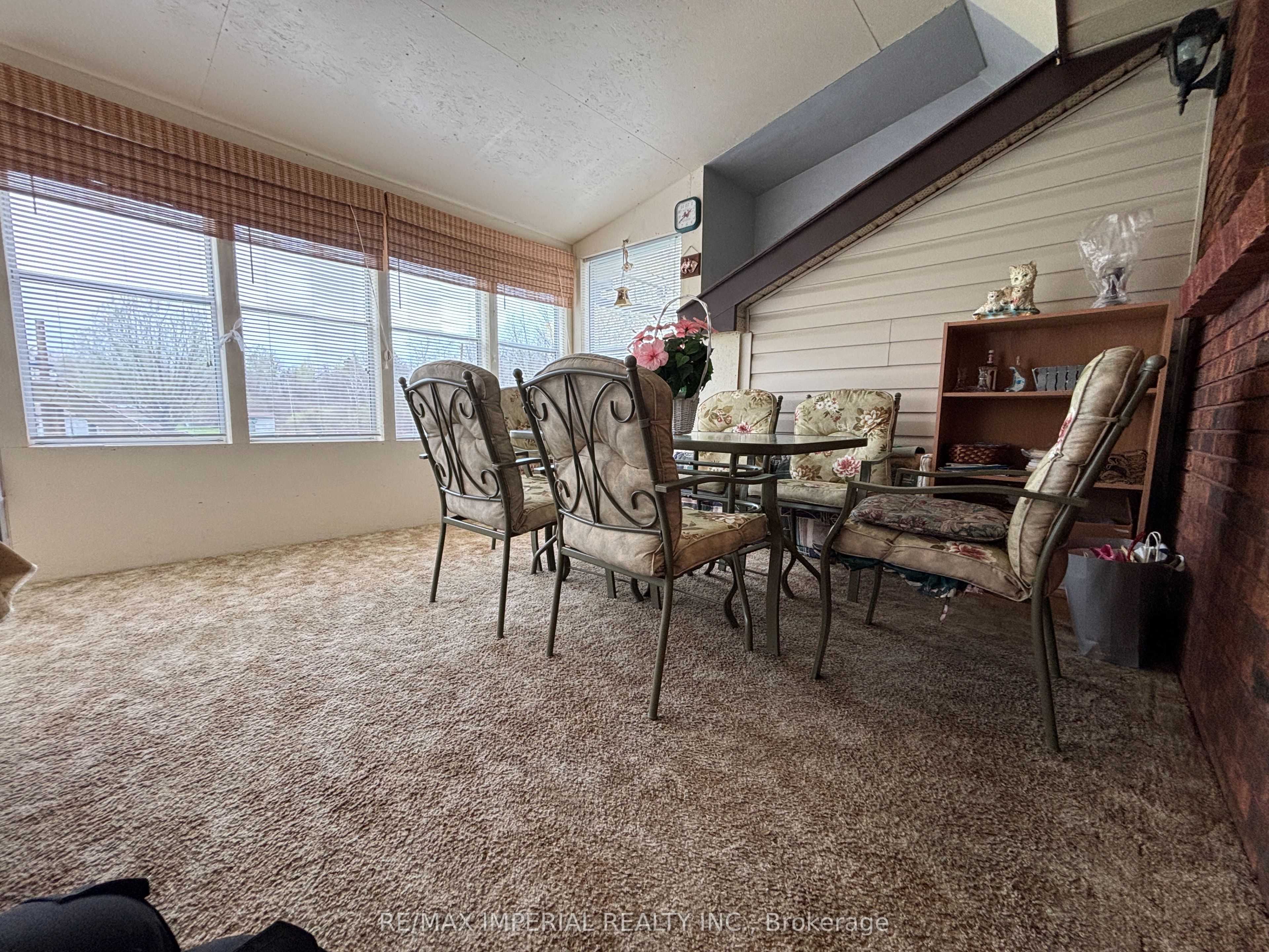 23276 Highway 48 Road Property Photo 8
