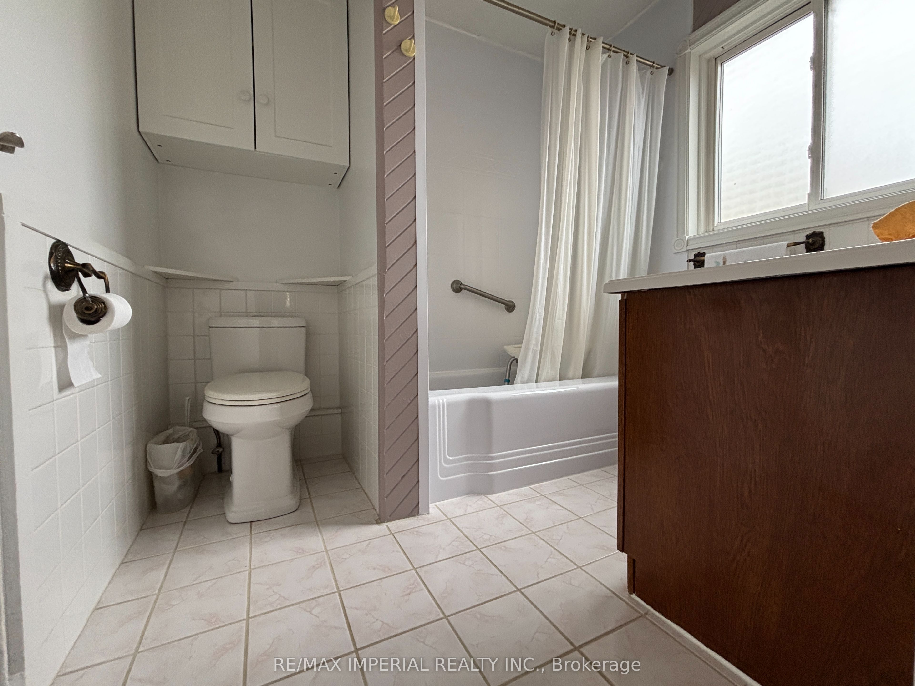 23276 Highway 48 Road Property Photo 14