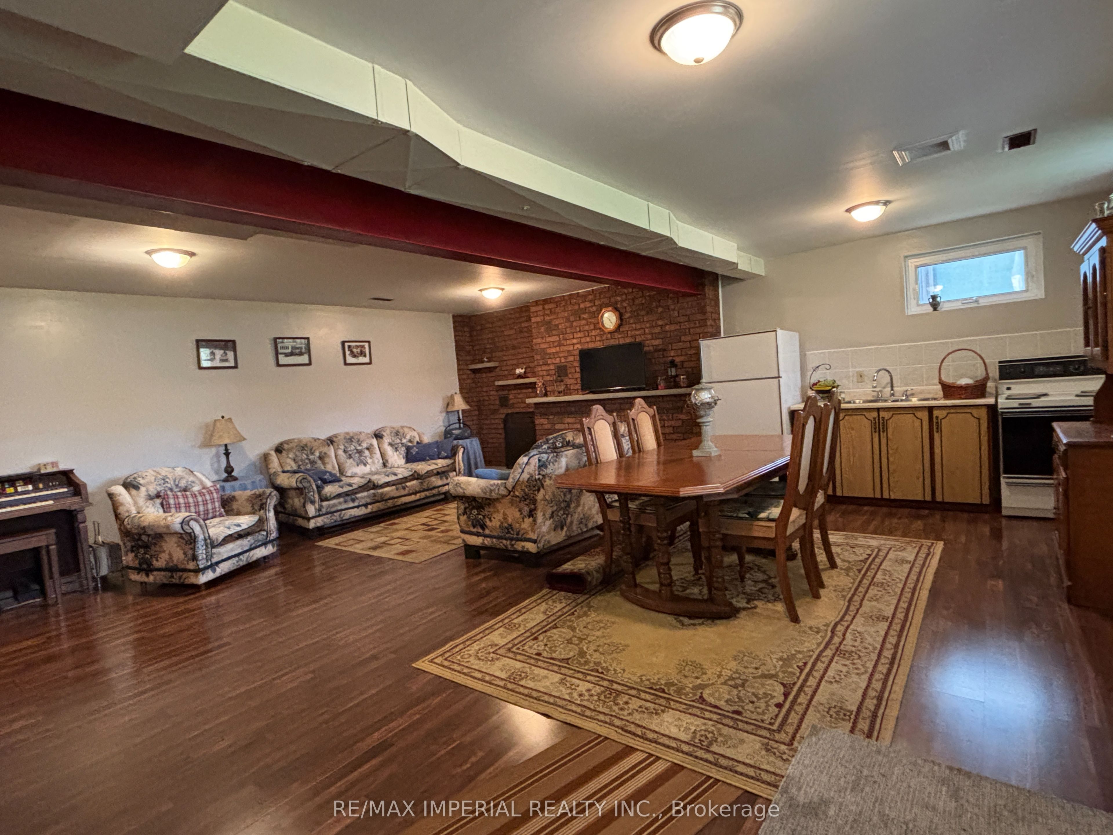 23276 Highway 48 Road Property Photo 17