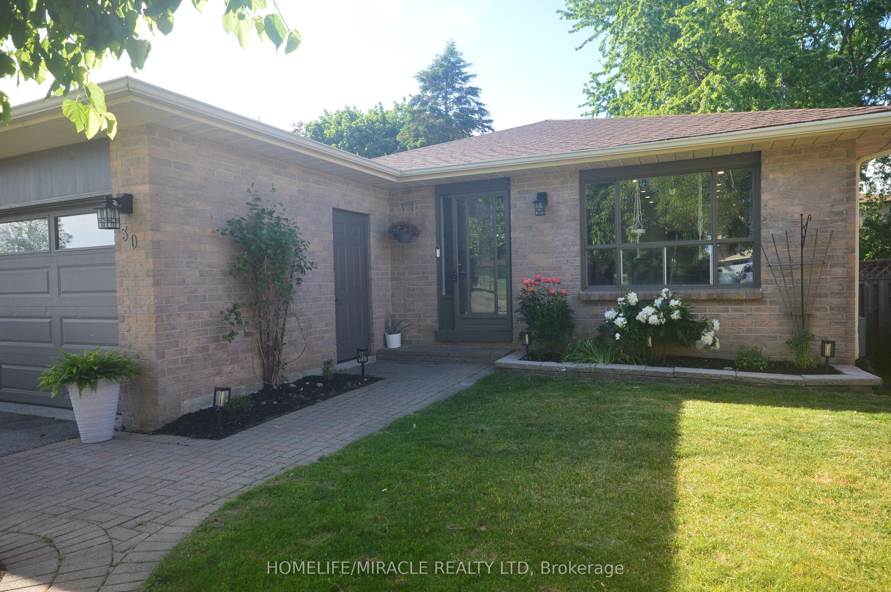 30 Northgate Drive Property Photo 2