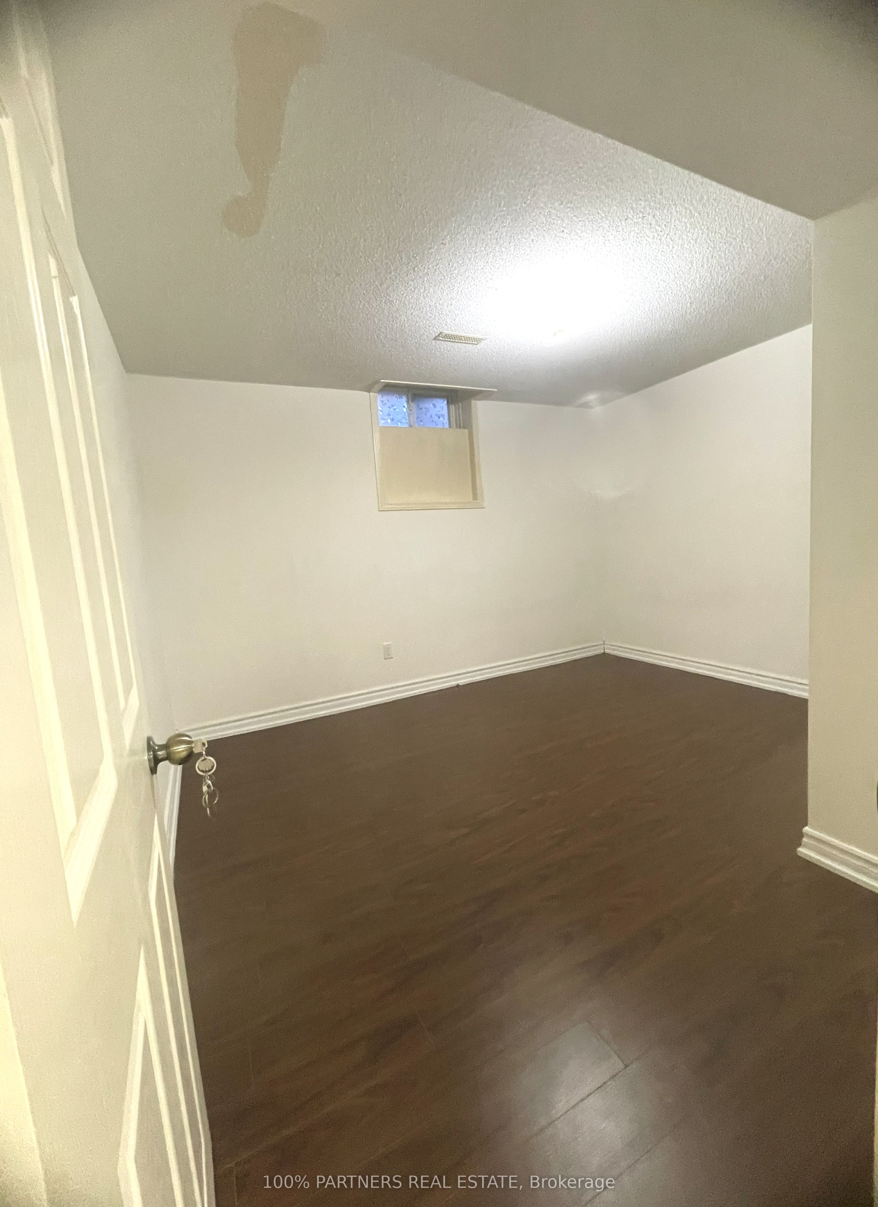 23 Vickers Road Whole Basement Property Photo 8