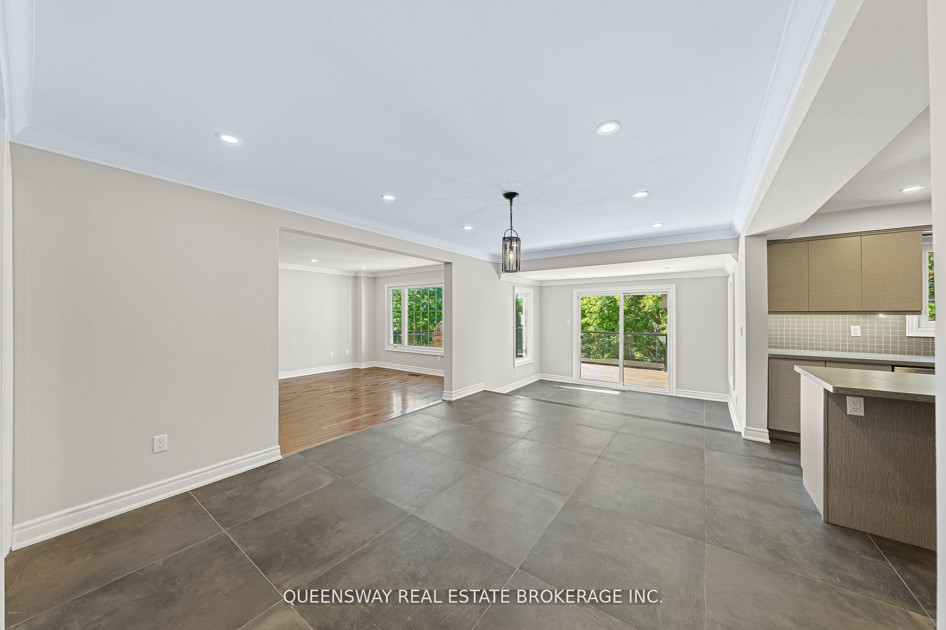 619 Culler Mews Property Photo 13