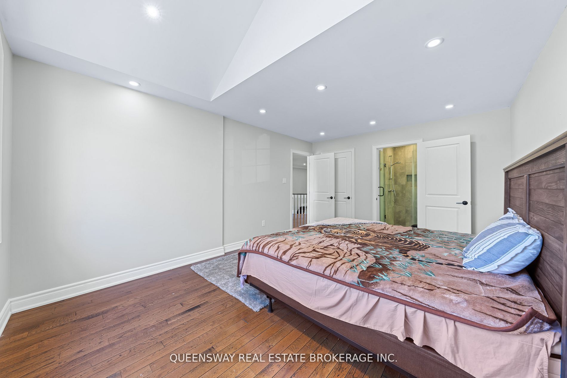 619 Culler Mews Property Photo 20