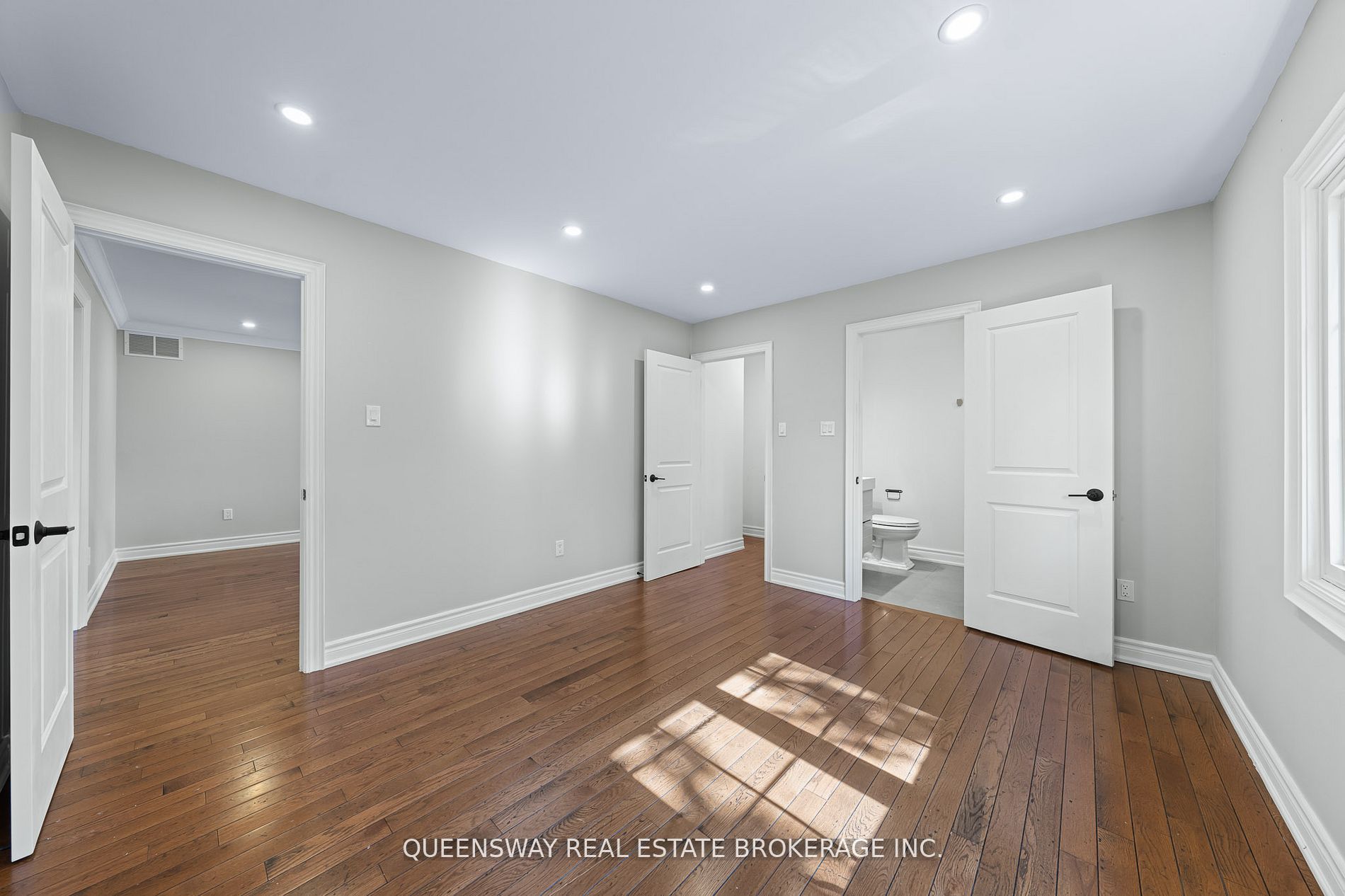 619 Culler Mews Property Photo 22