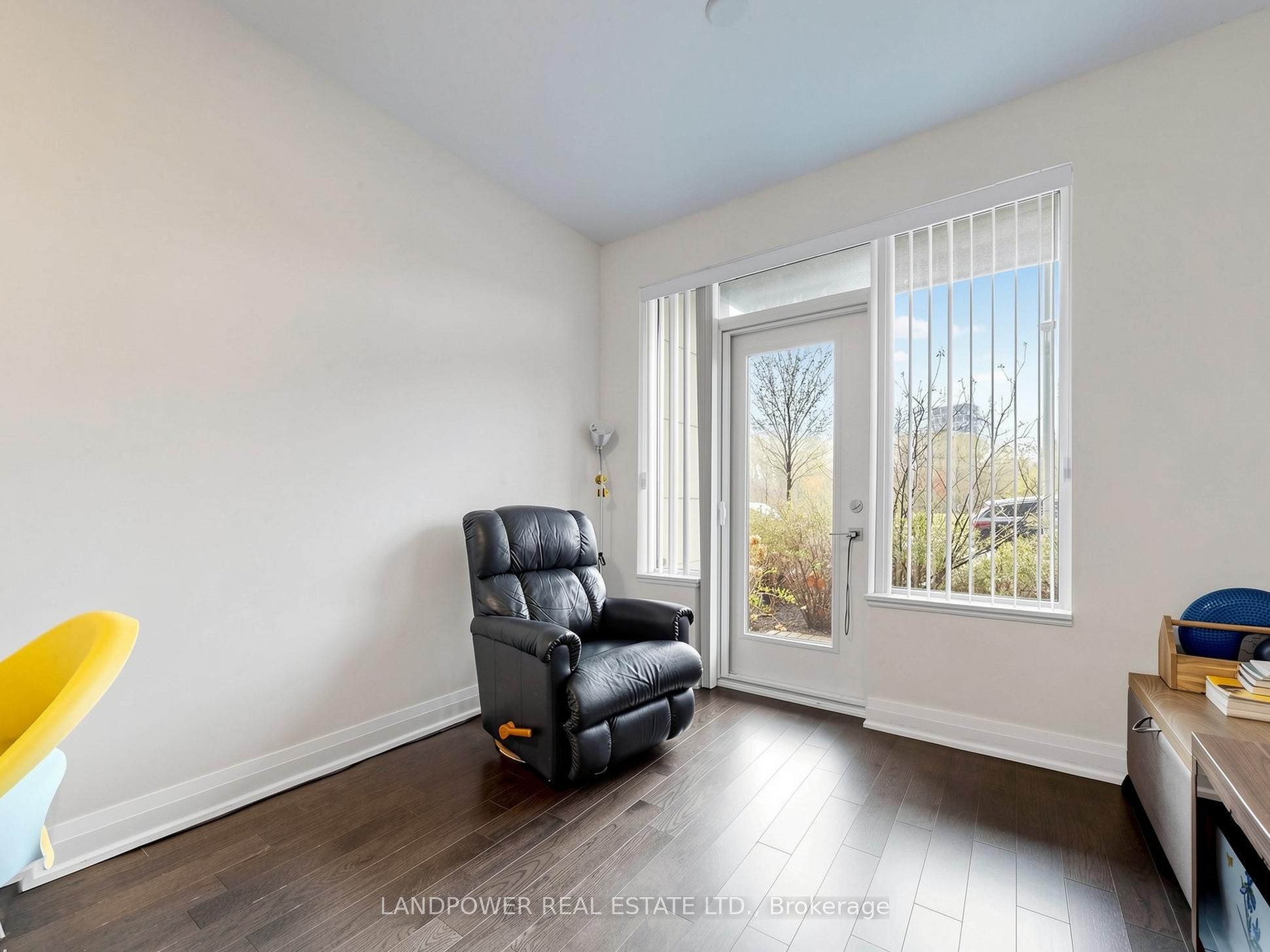 18 Uptown Drive 120 Property Photo 18