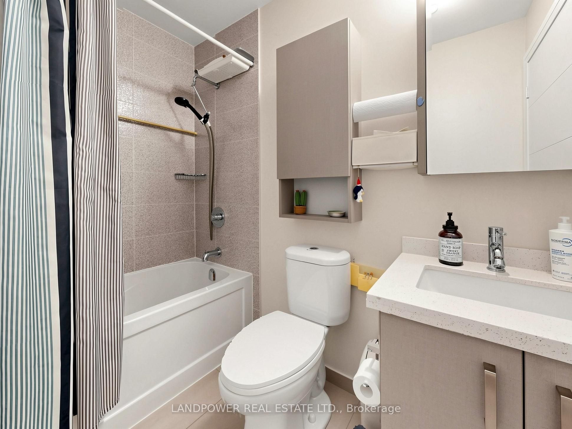 18 Uptown Drive 120 Property Photo 26