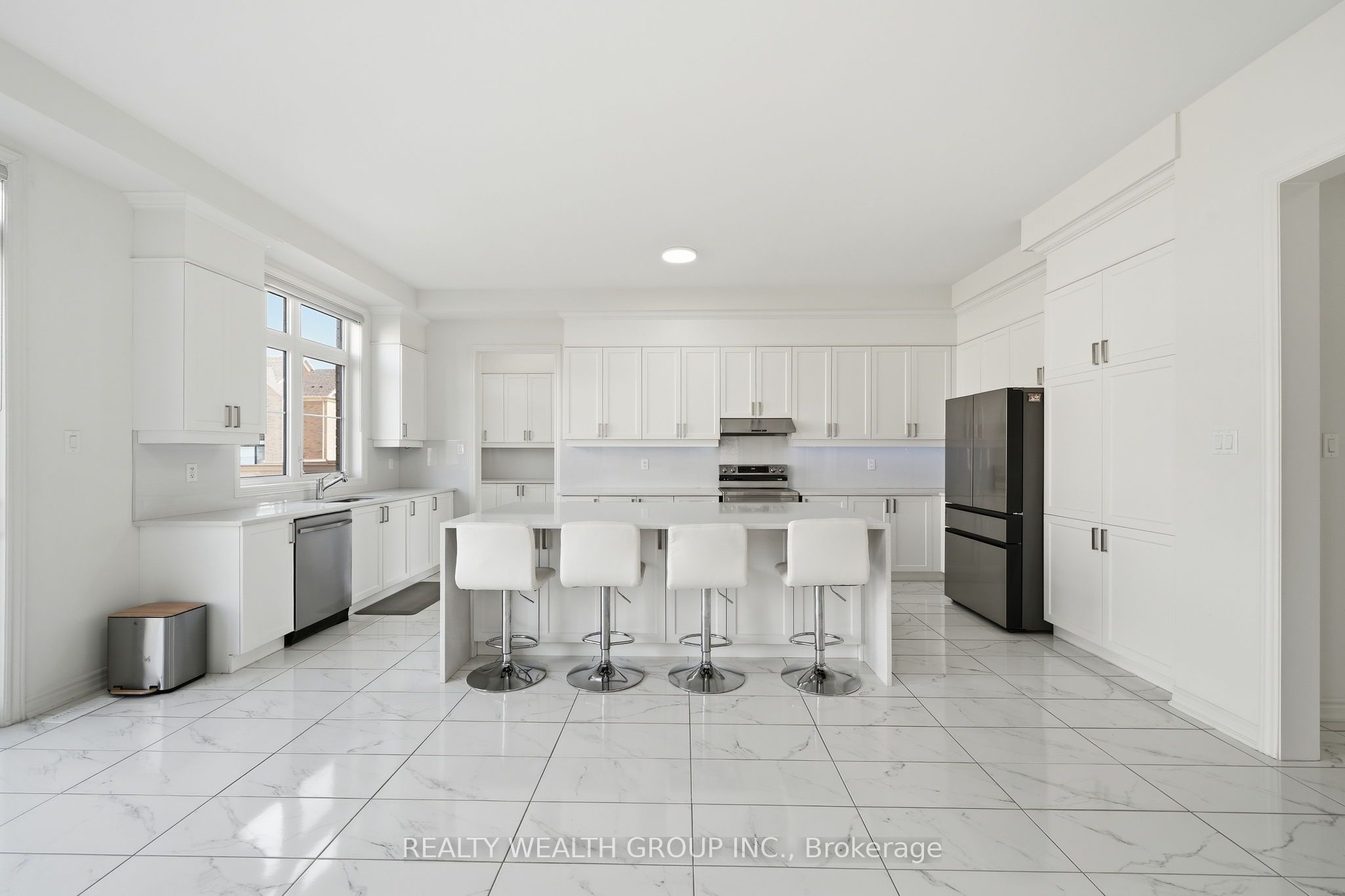 20 Magnolia Avenue Property Photo 7