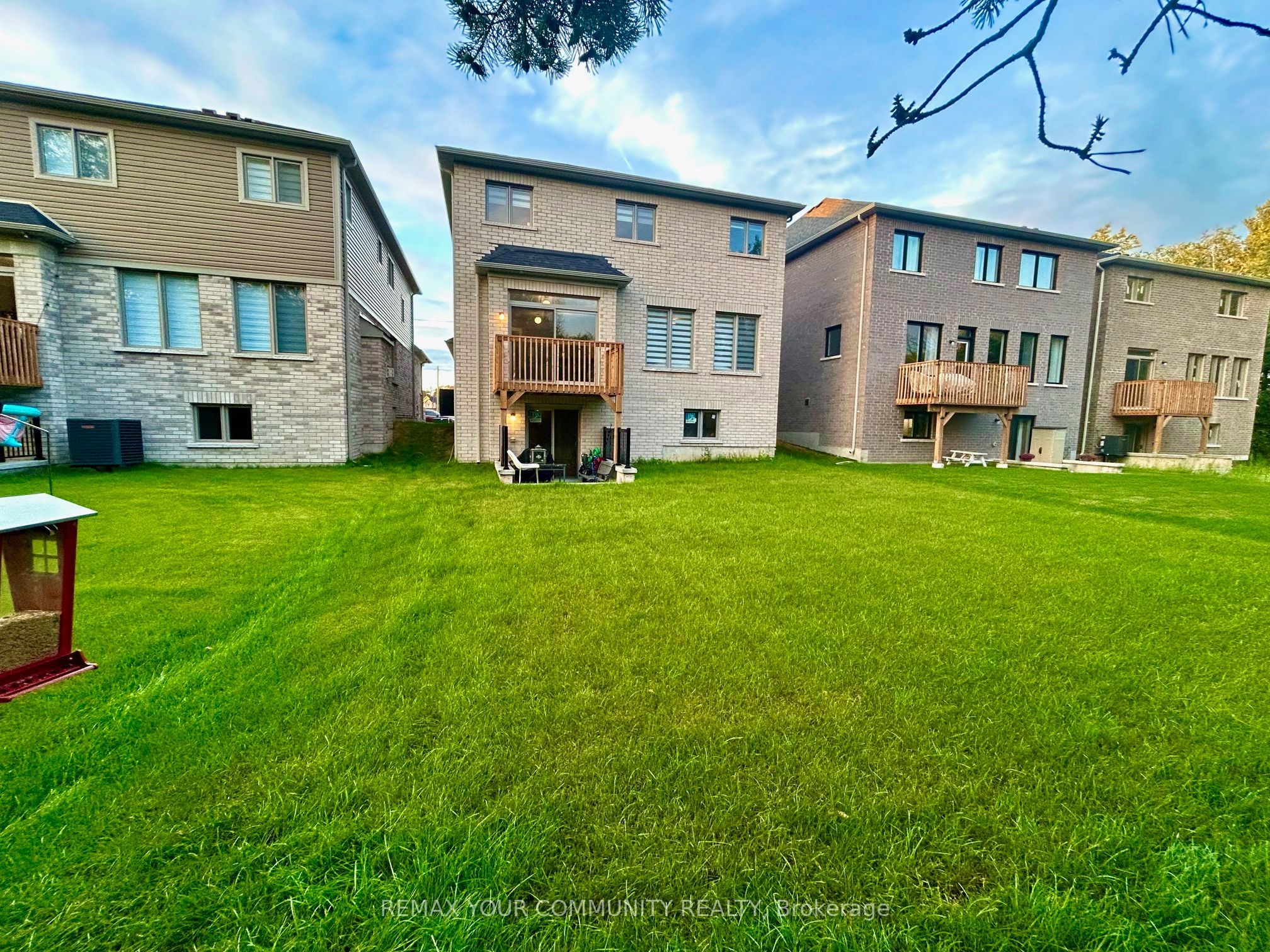 24 Baycroft Boulevard Property Photo 48