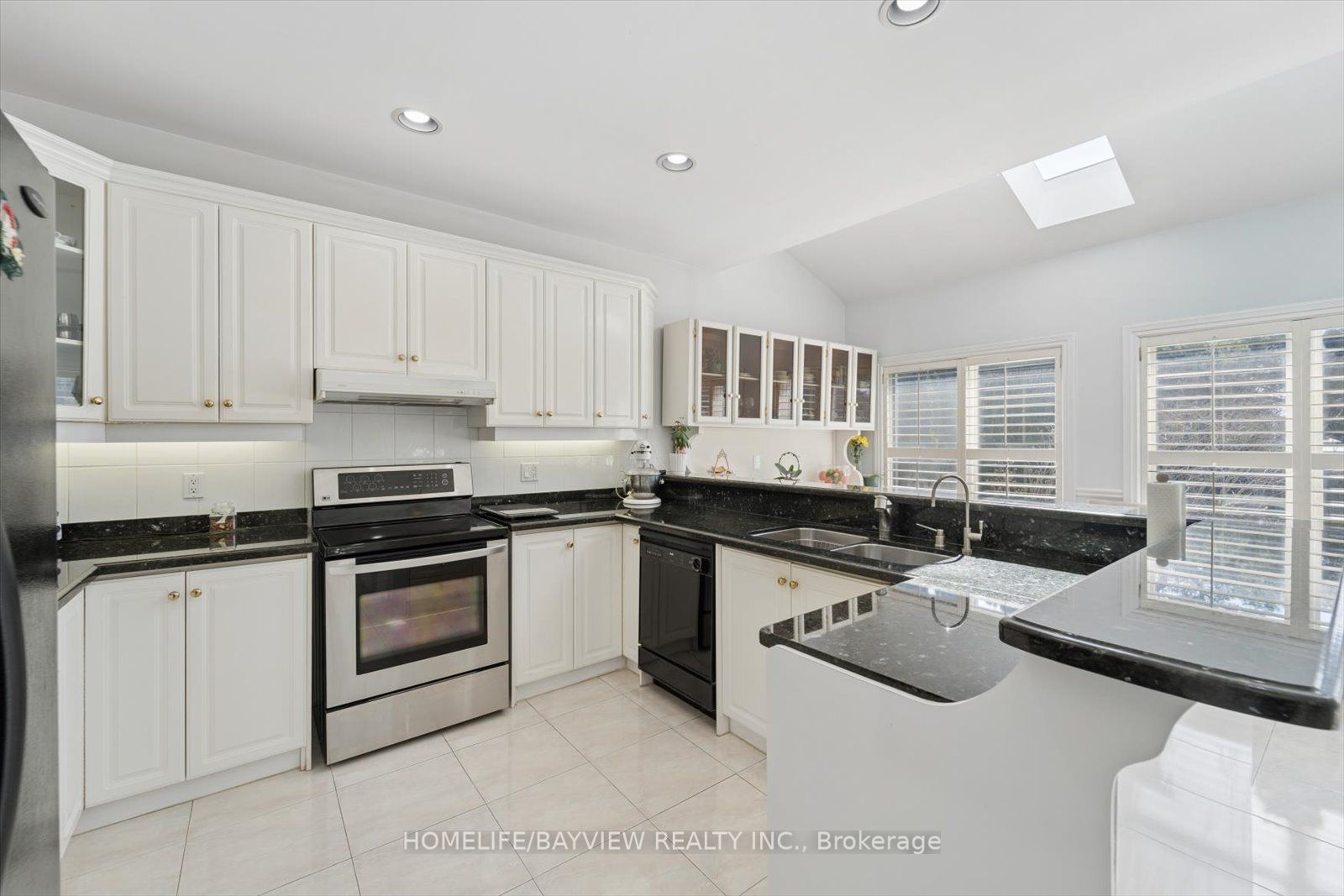11 Sorrento Drive Property Photo 17