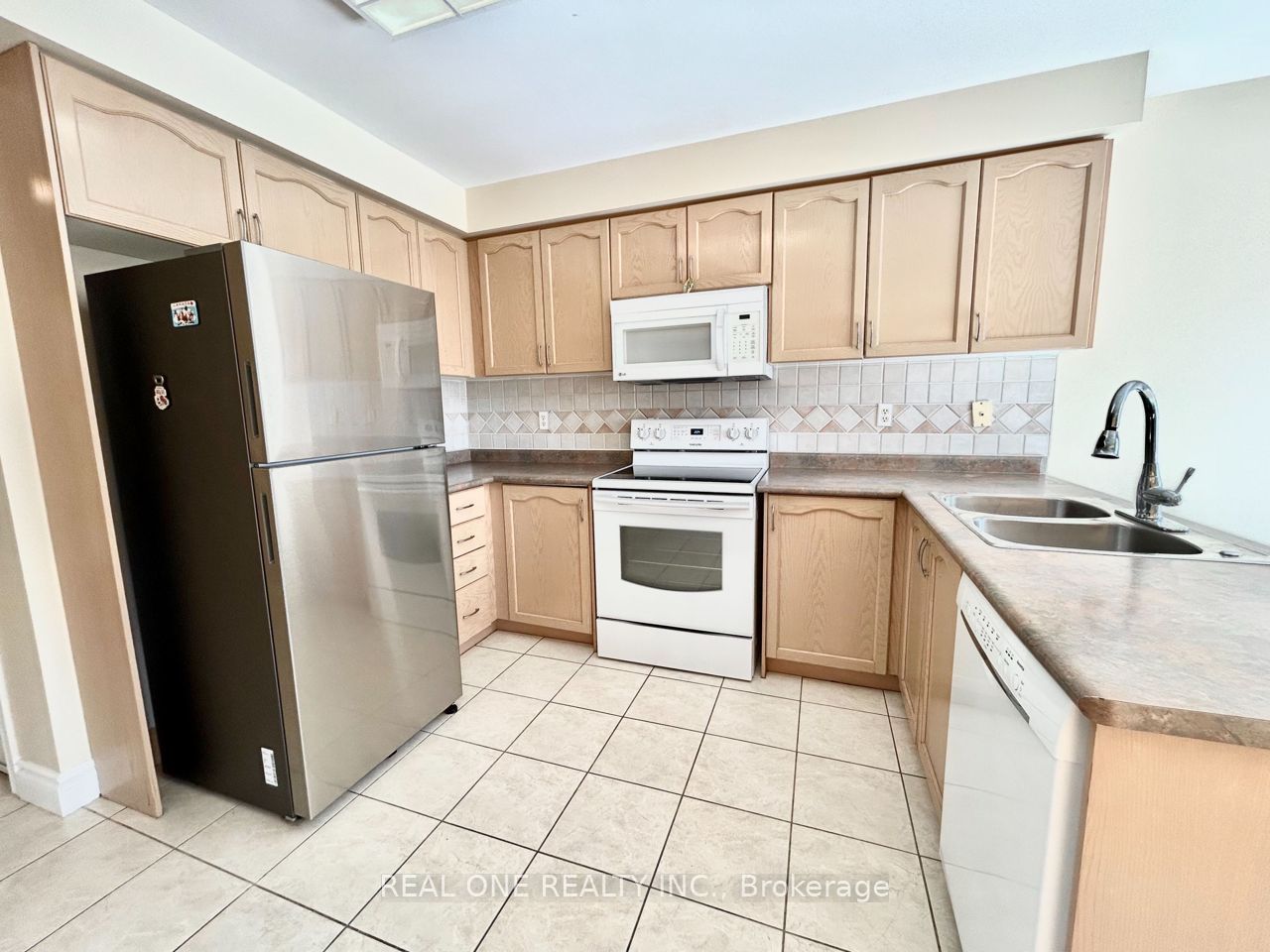 48 Primeau Drive Property Photo 6