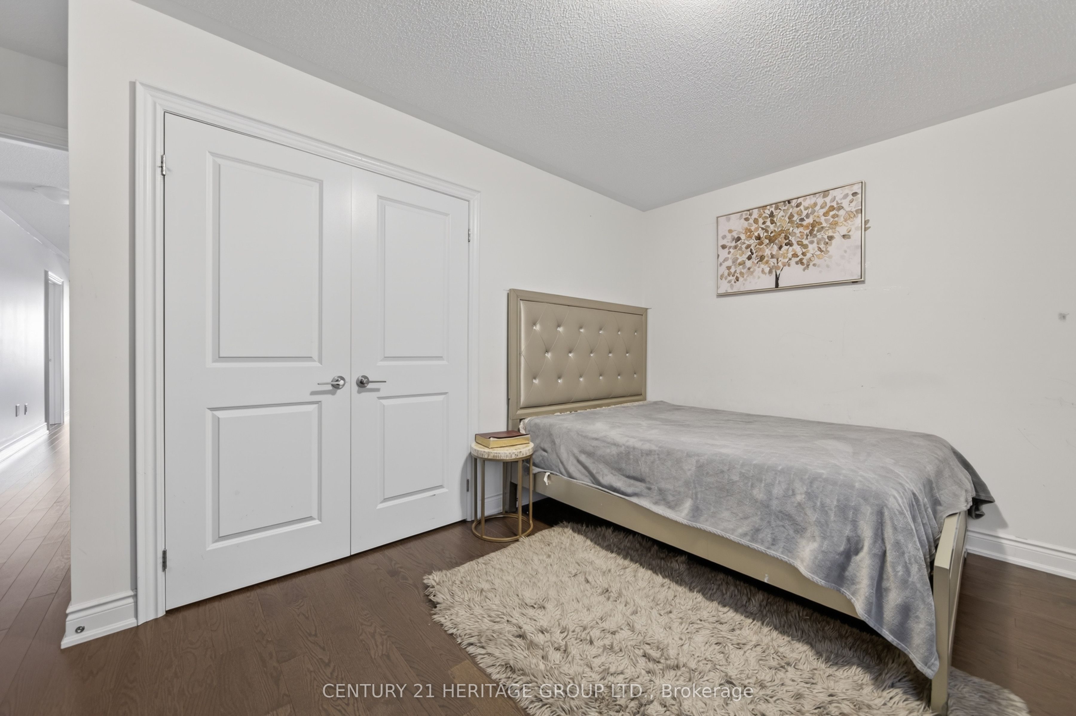 77 Montrose Boulevard Property Photo 24