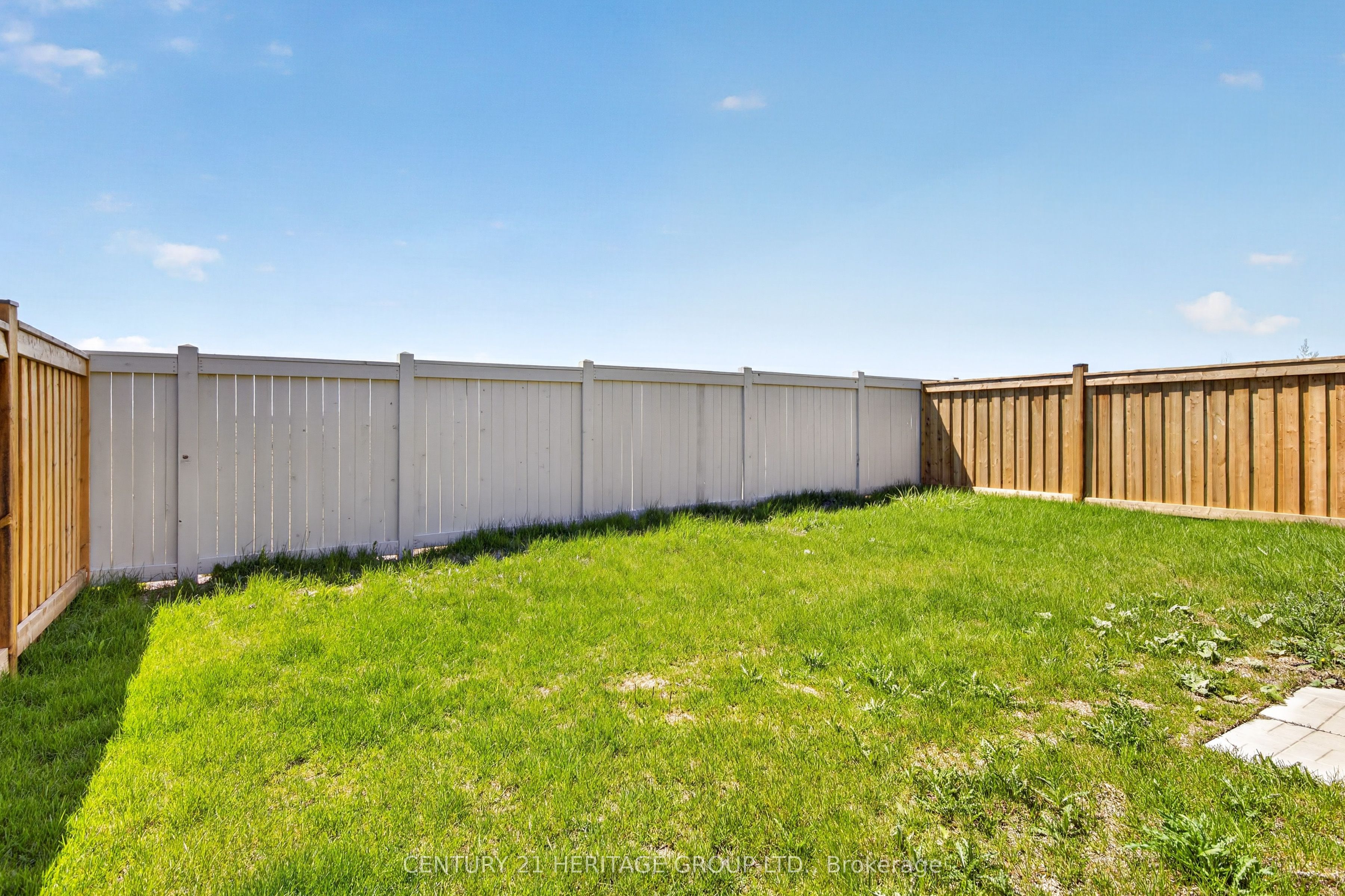 77 Montrose Boulevard Property Photo 31