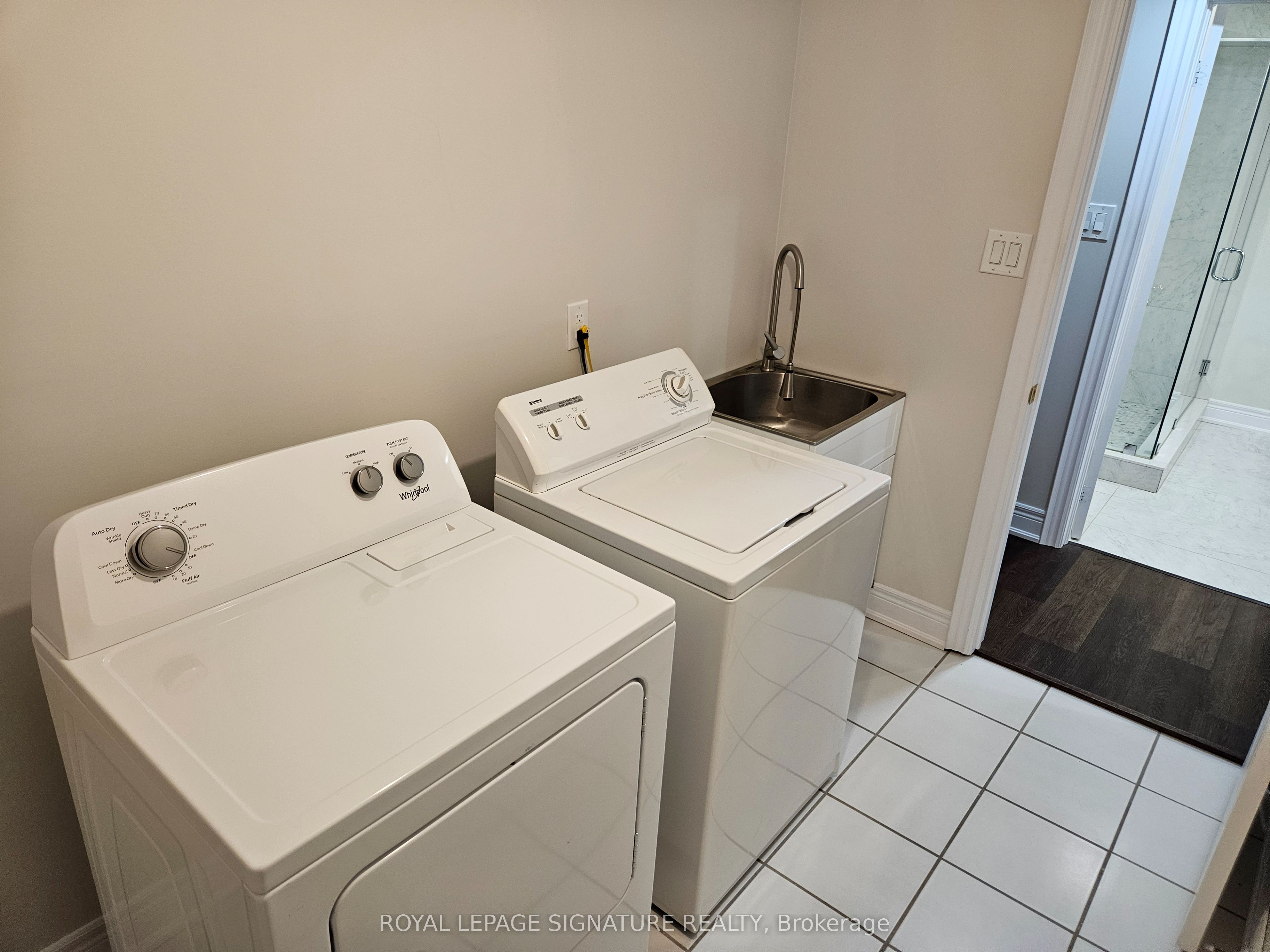30 Craigleith Crescent Lower Property Photo 15
