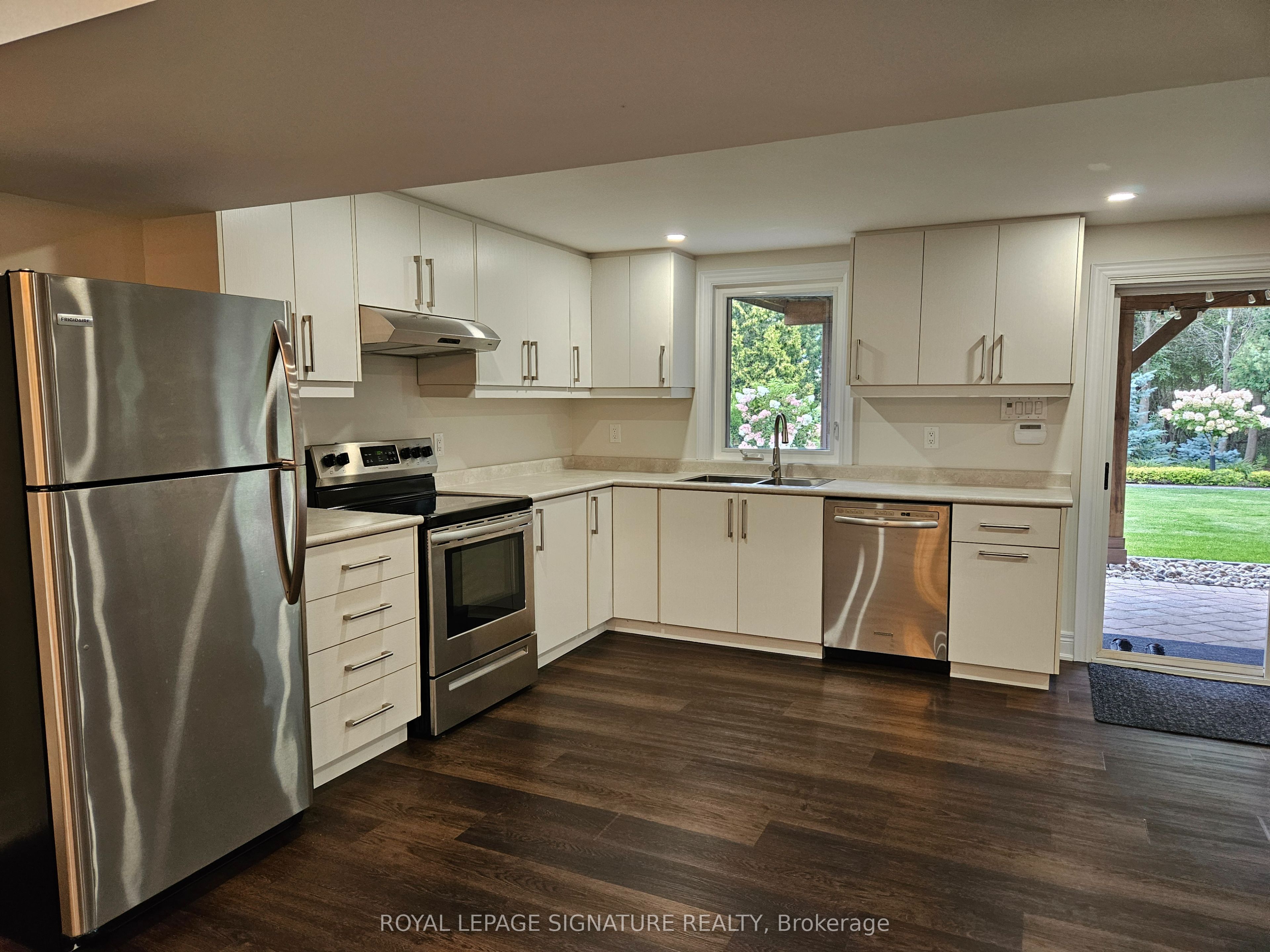 30 Craigleith Crescent Lower Property Photo 29