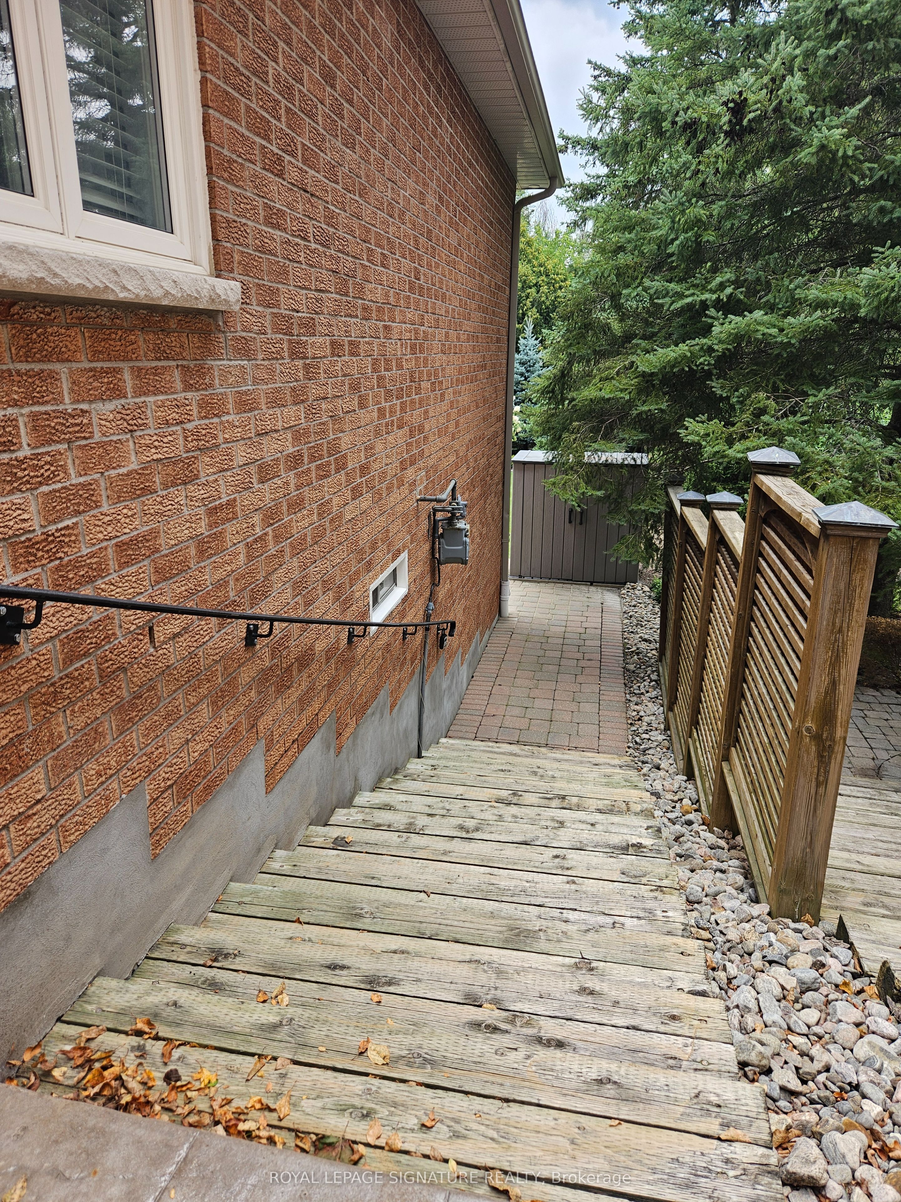 30 Craigleith Crescent Lower Property Photo 44
