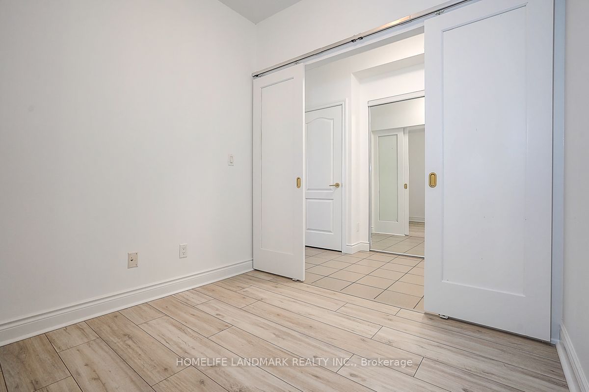 11211 Yonge Street 650 Property Photo 8