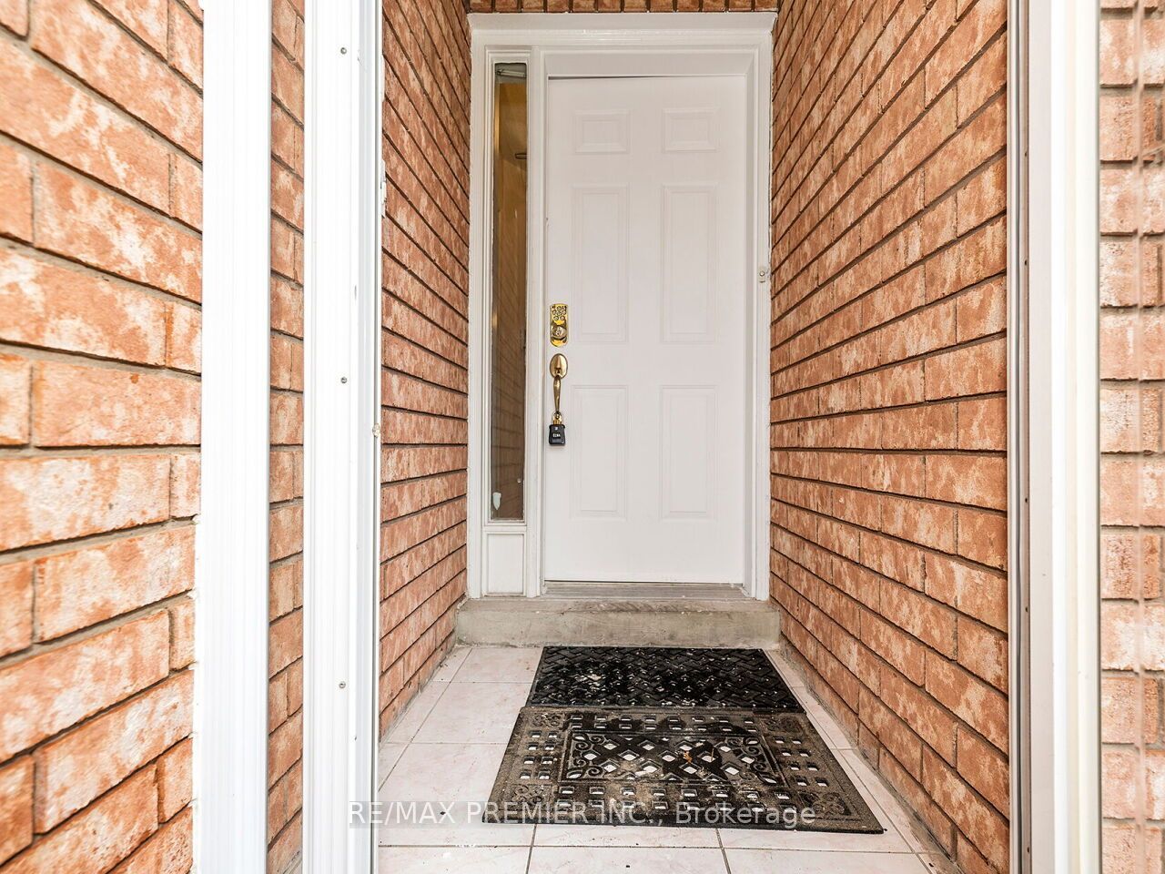 32 Stonebriar Drive Property Photo 4